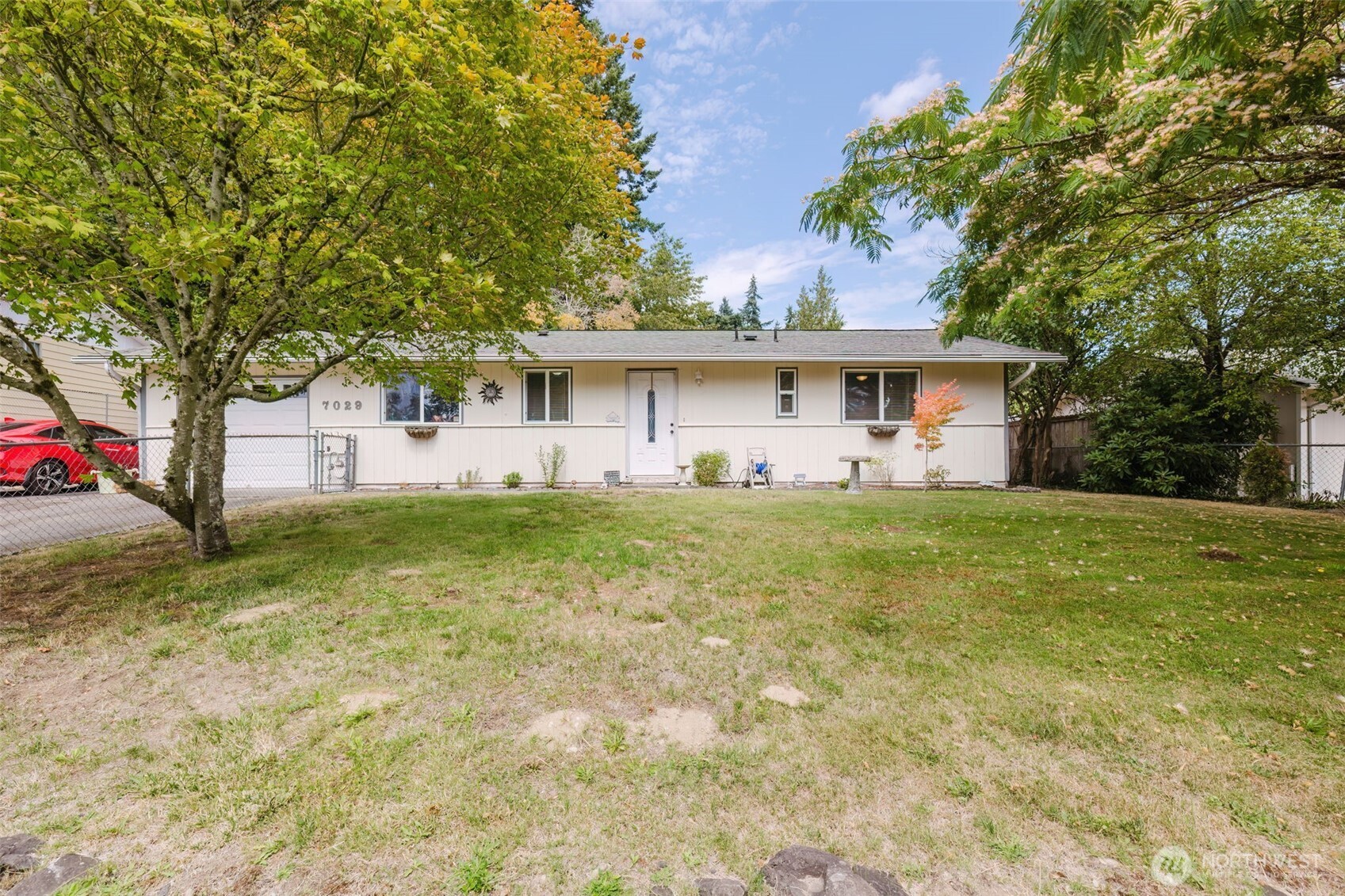 7029 Parkdale Drive NW