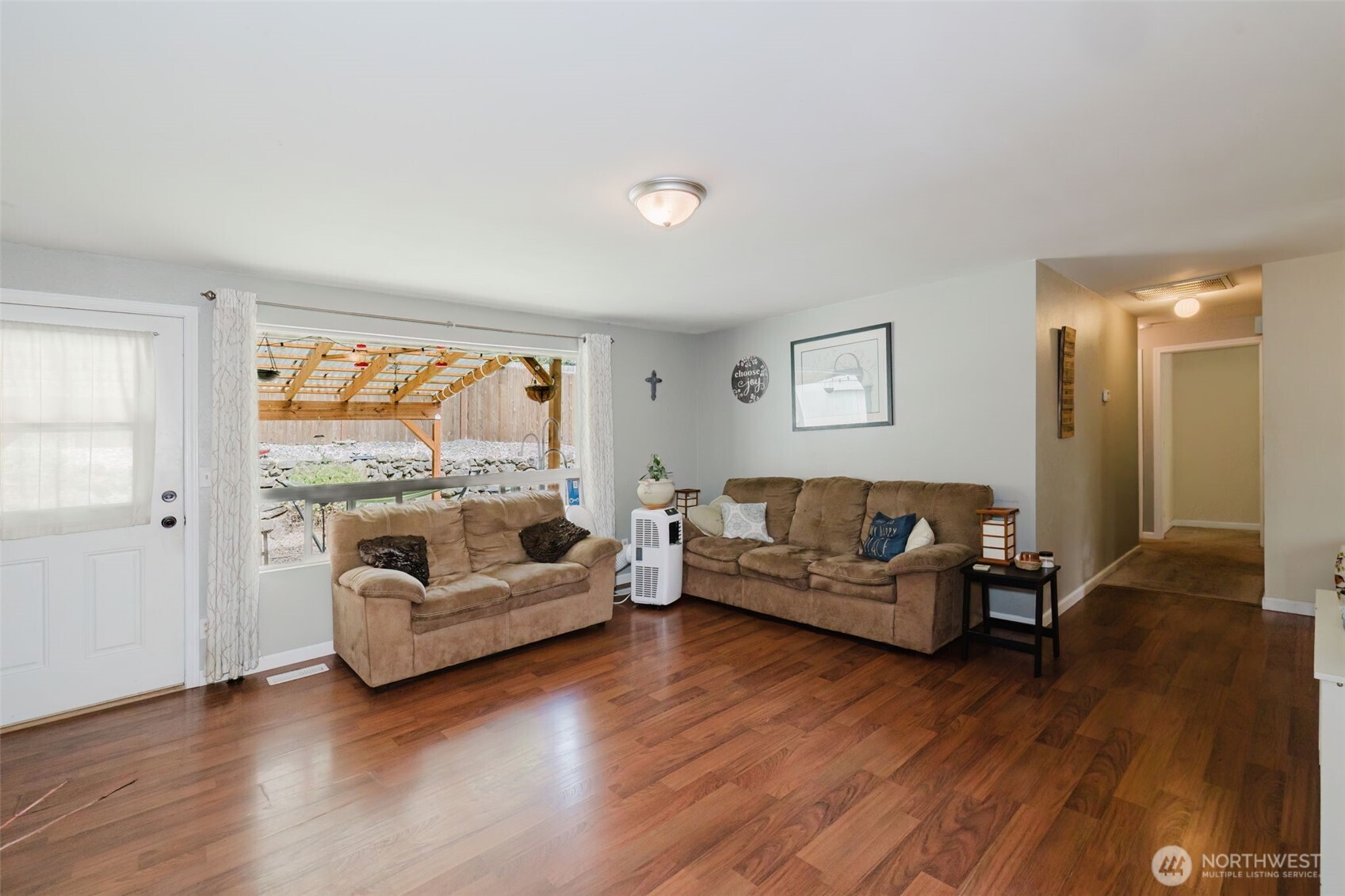 7029 Parkdale Drive NW