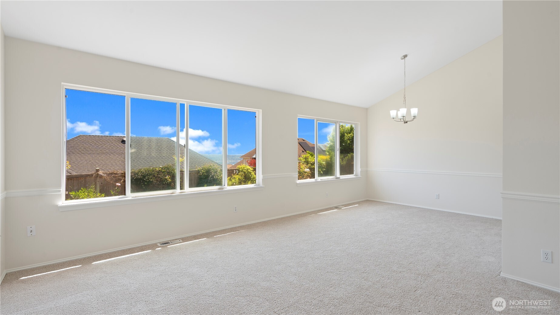 7819 Amethyst Loop NW