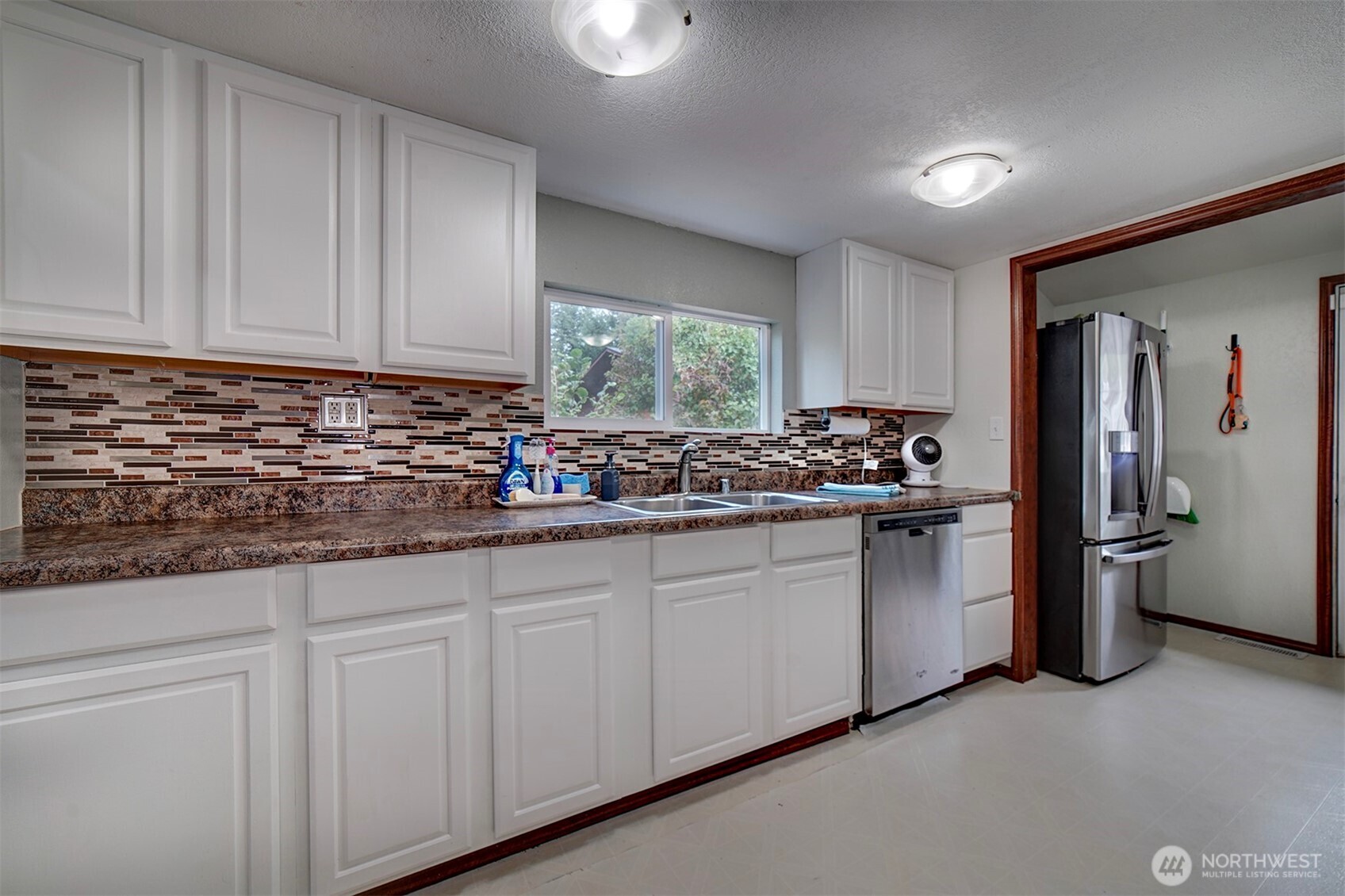 6490 Graceland Avenue NE