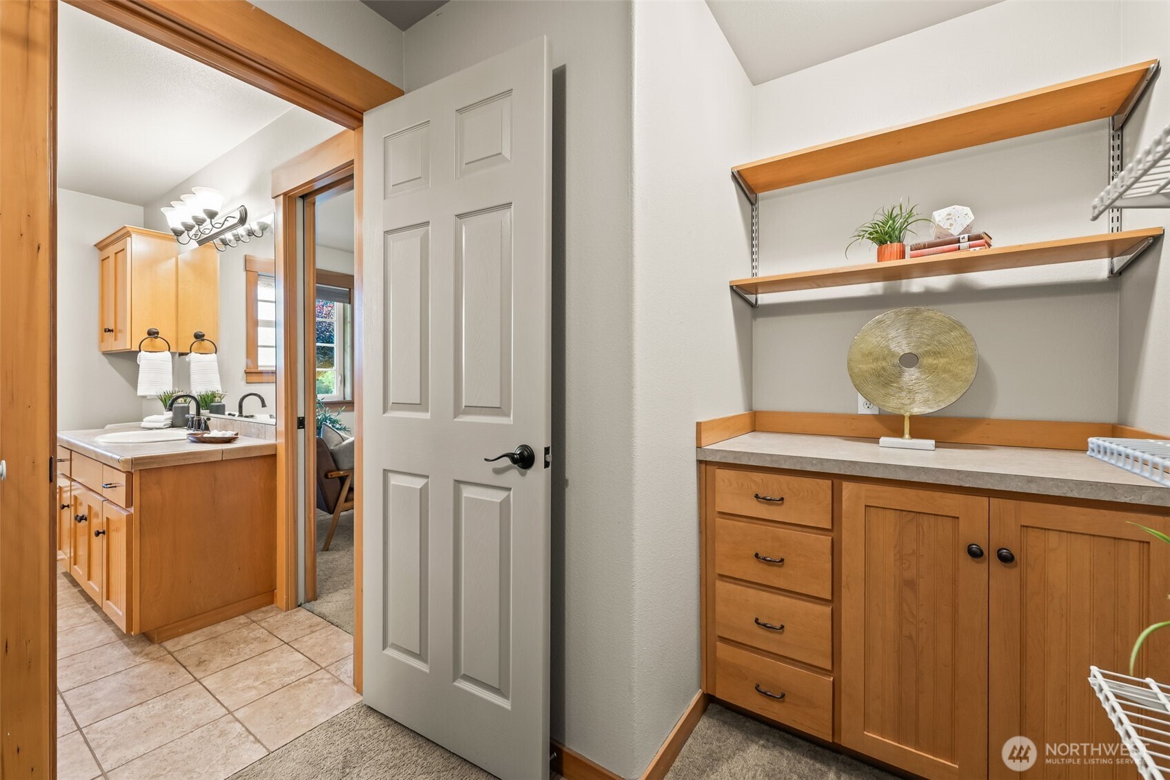 140 E Sterling Drive