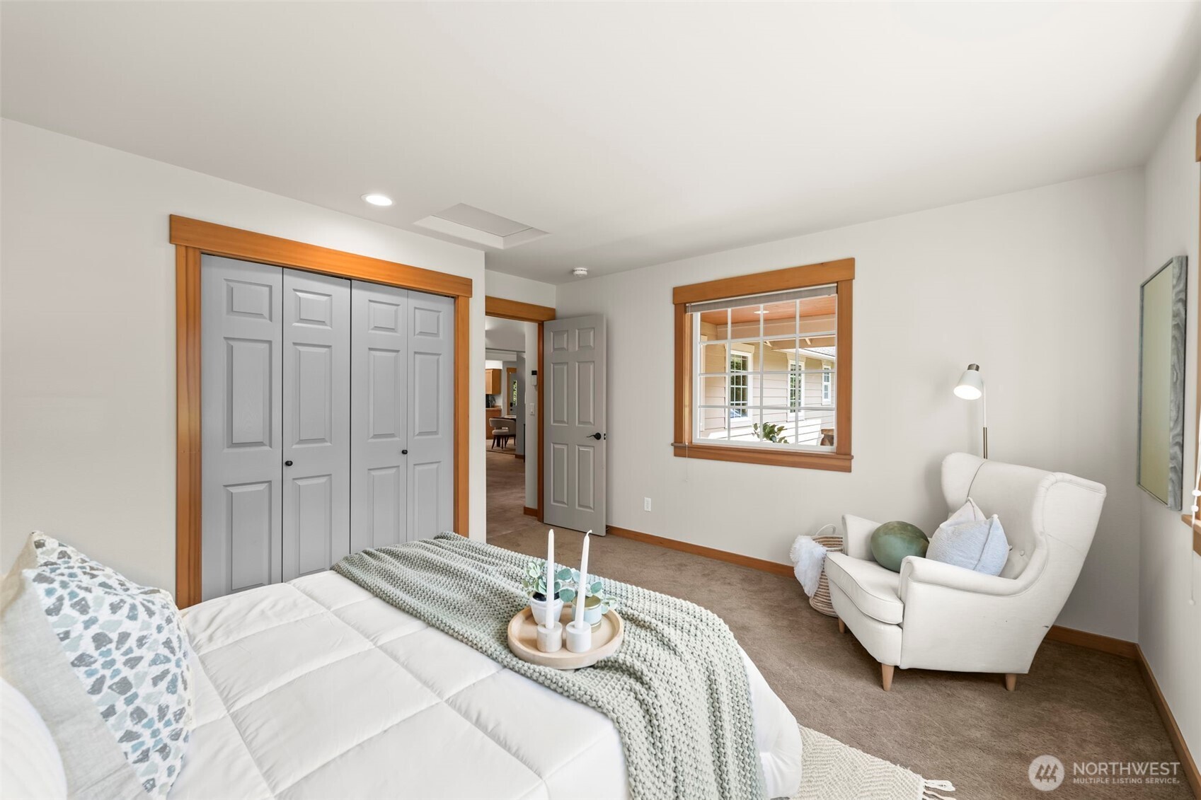 140 E Sterling Drive