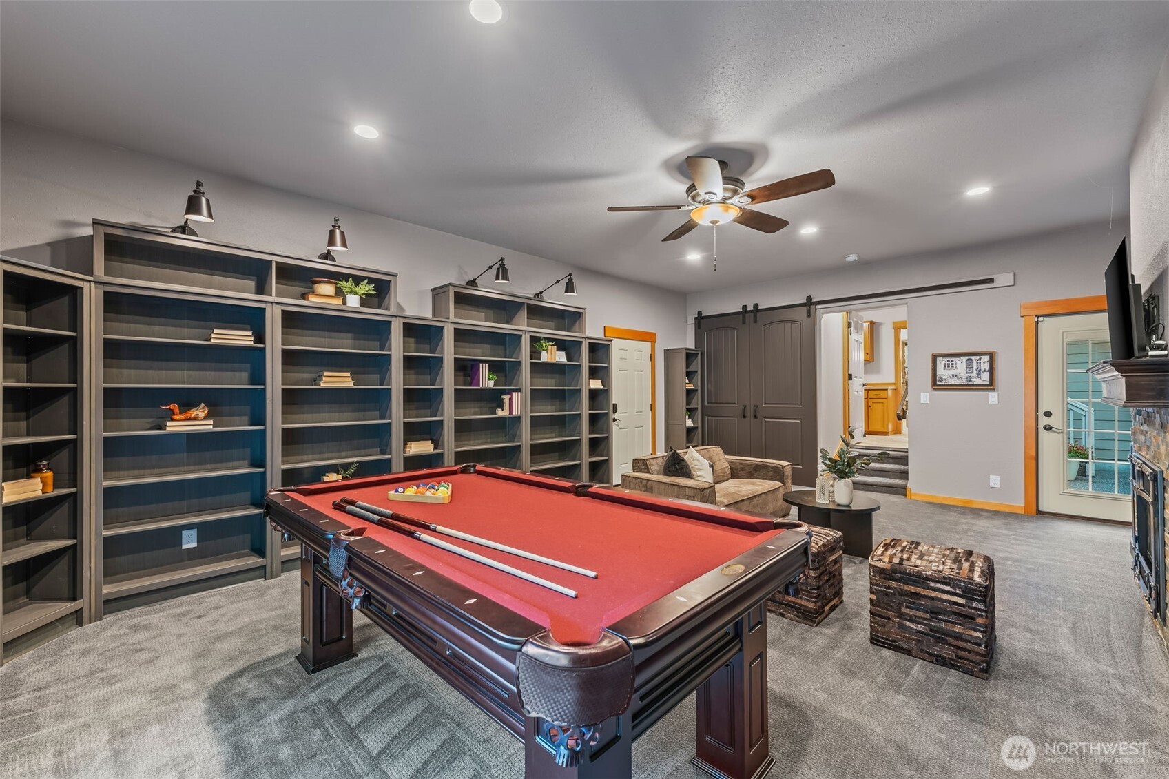 140 E Sterling Drive