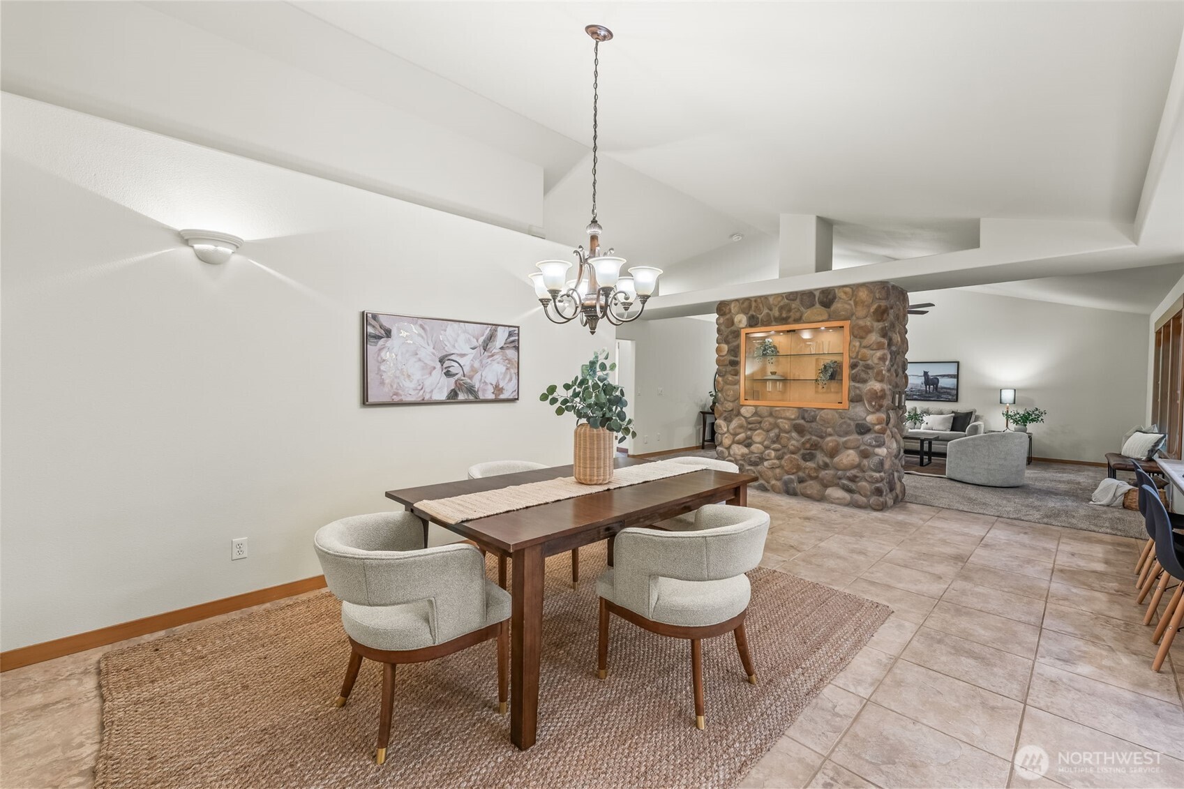 140 E Sterling Drive