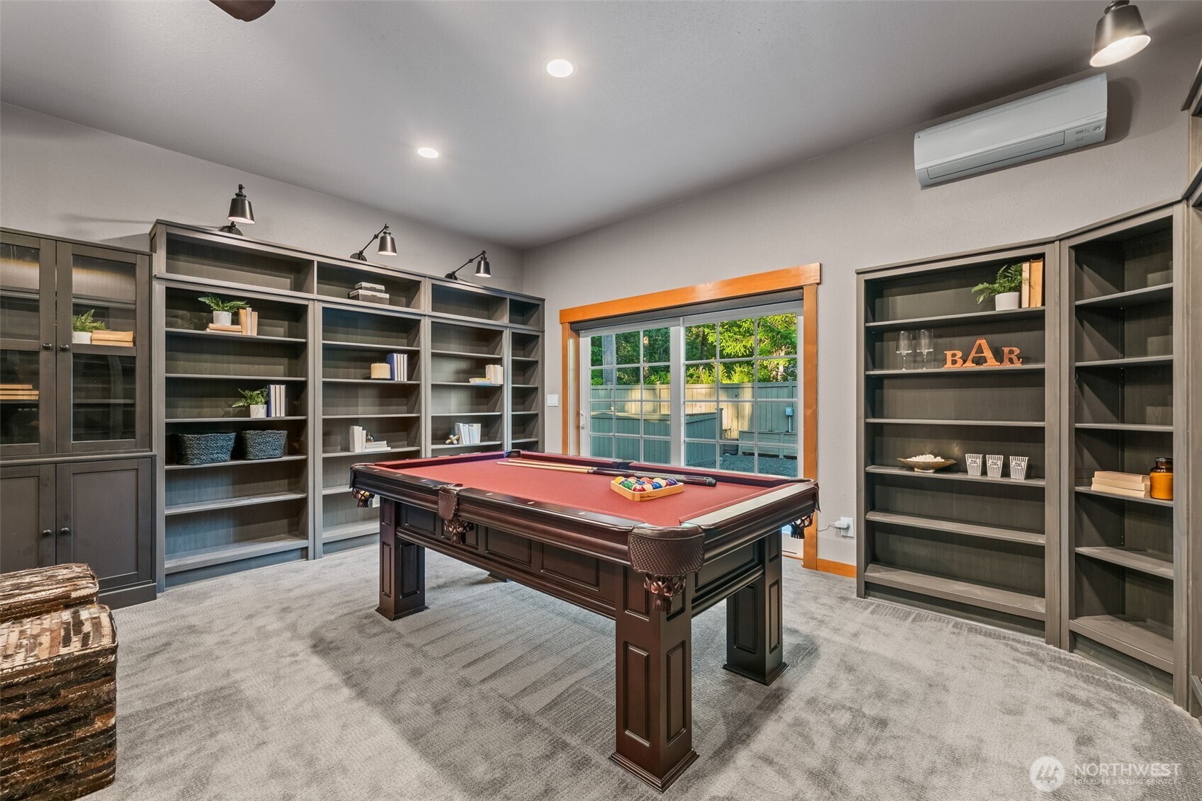 140 E Sterling Drive