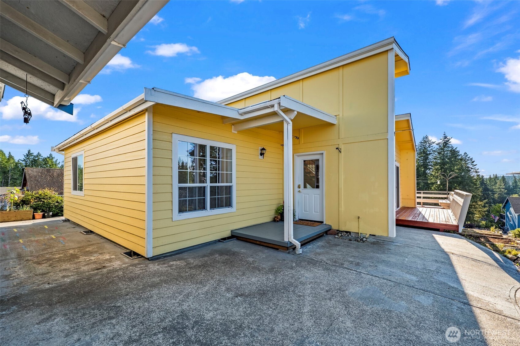 220 E Olympic Drive