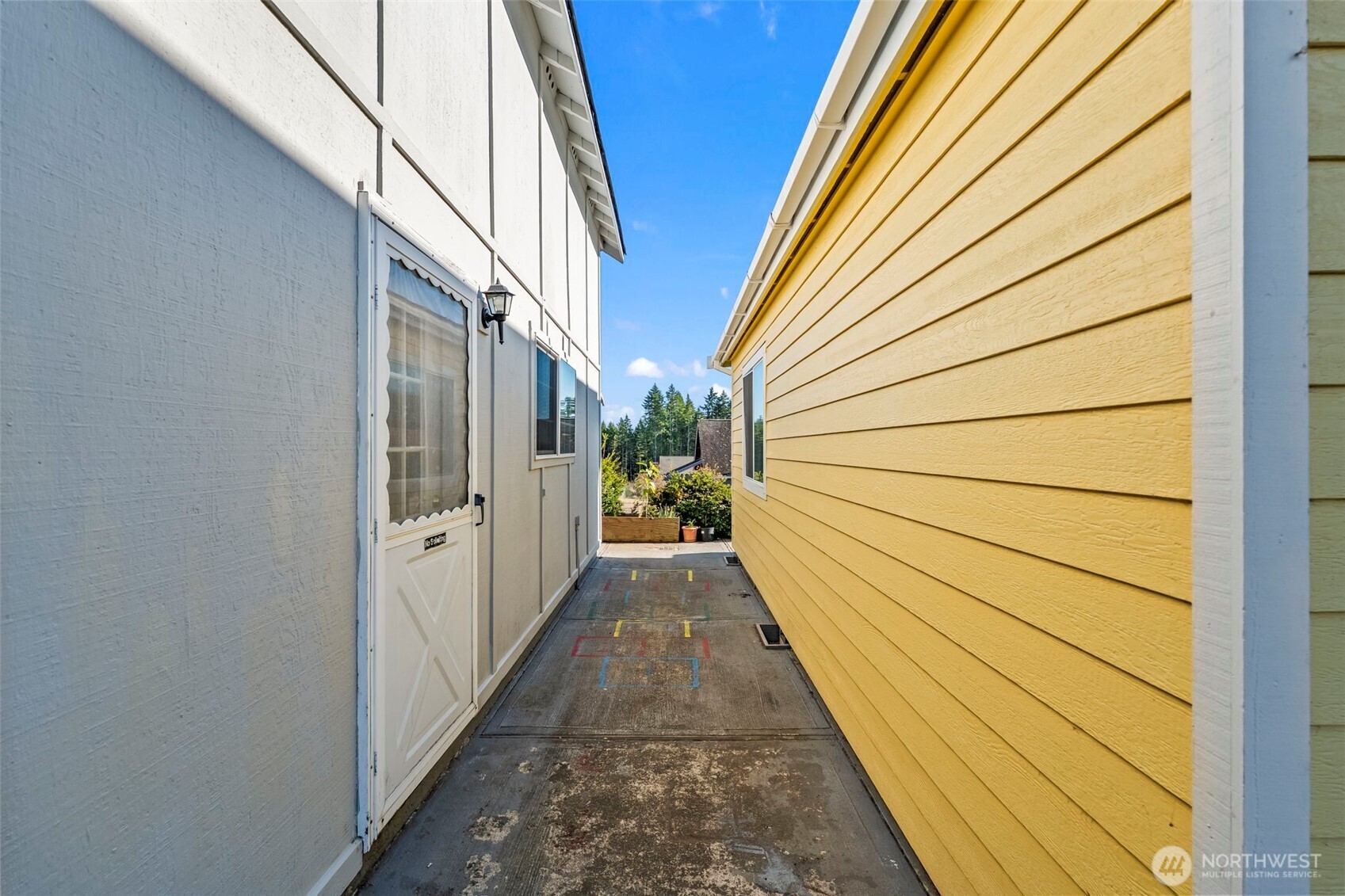 220 E Olympic Drive