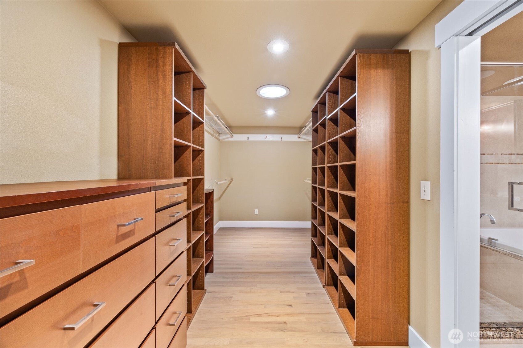 3619 Brookside Way W