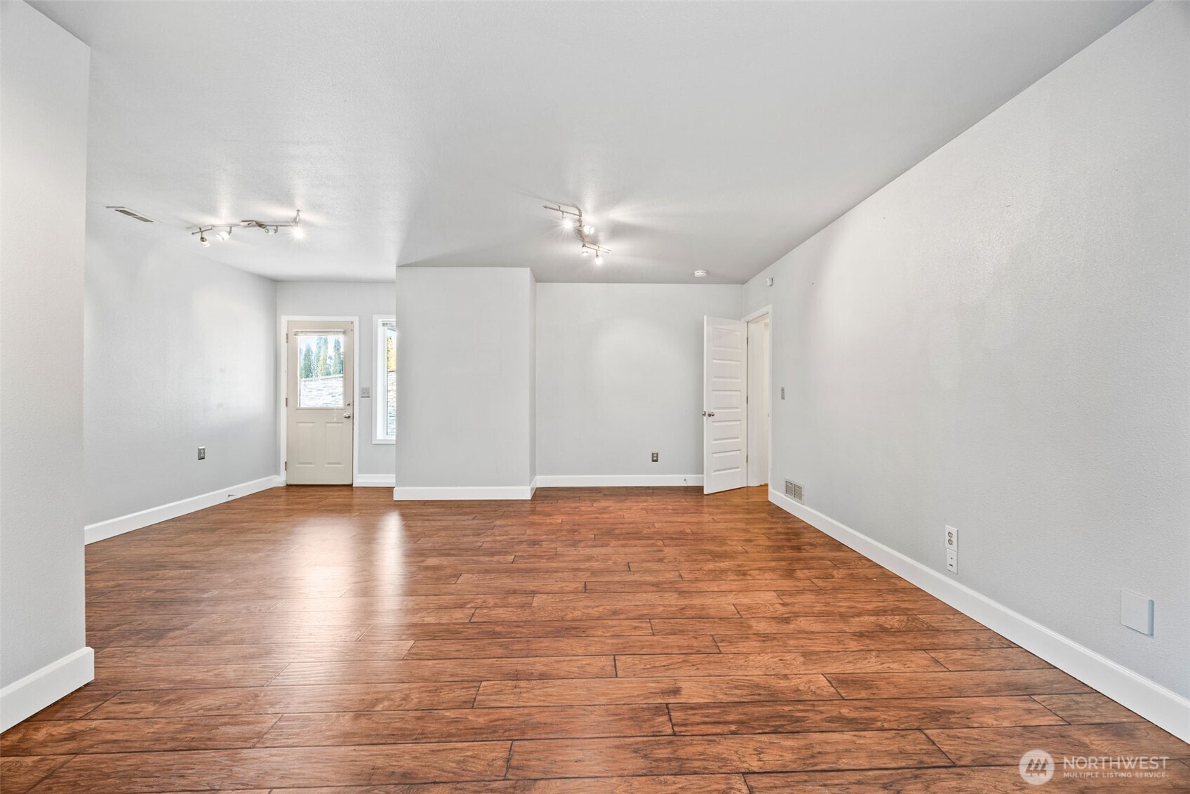 3619 Brookside Way W