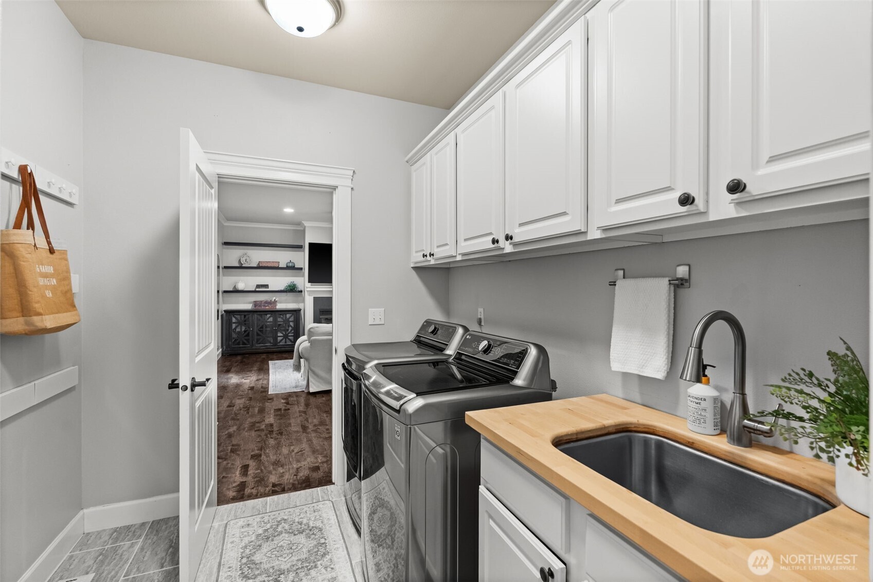 9207 158th Street Ct NW