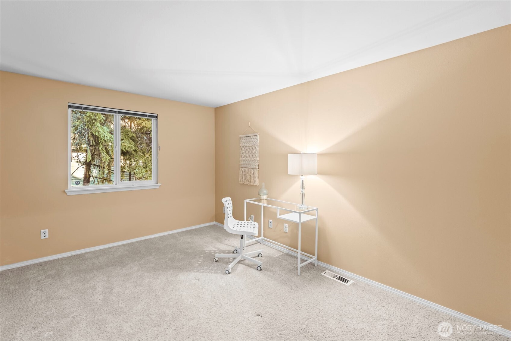 9446 Marlbrook SE