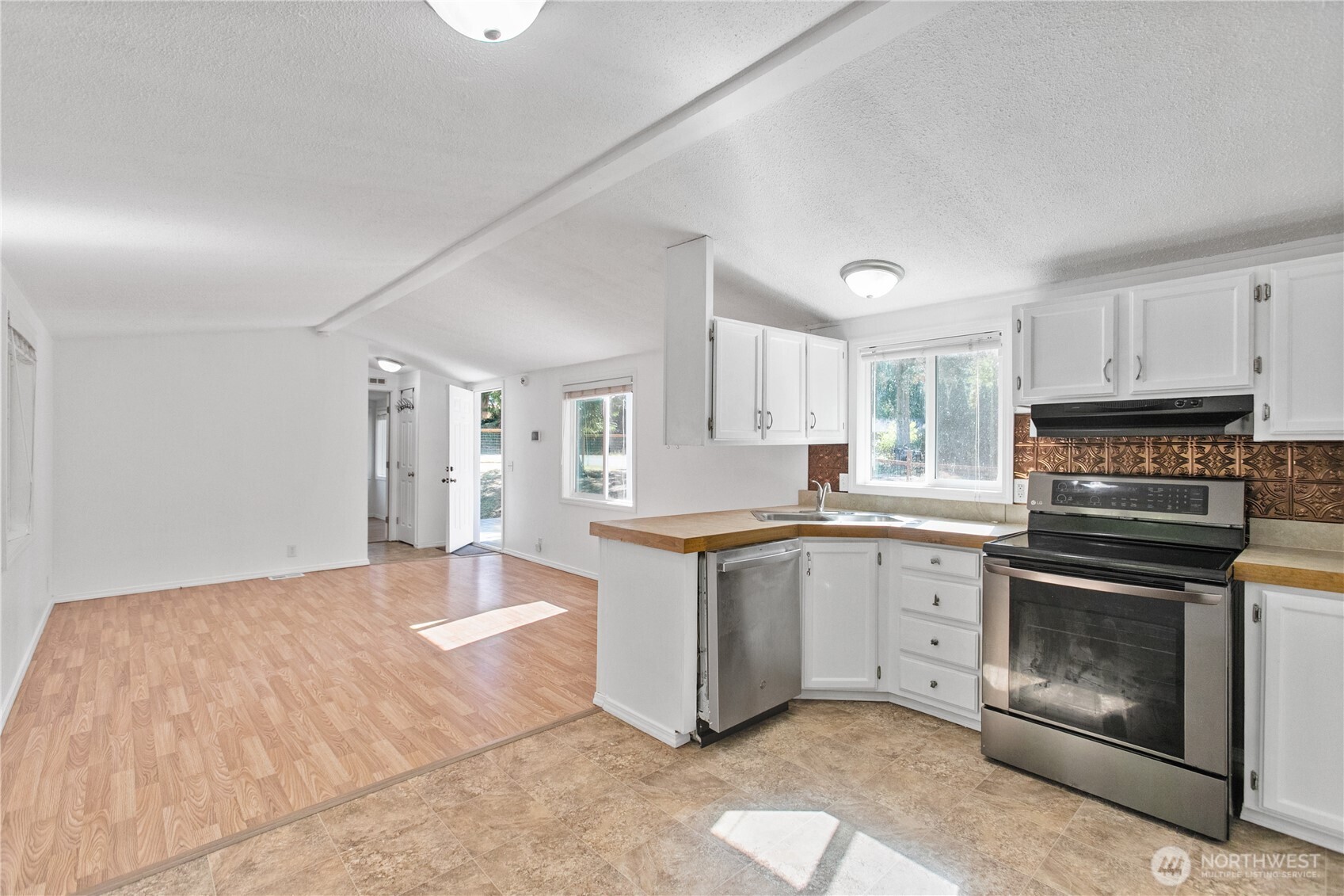 81 E Cedar Grove Lane