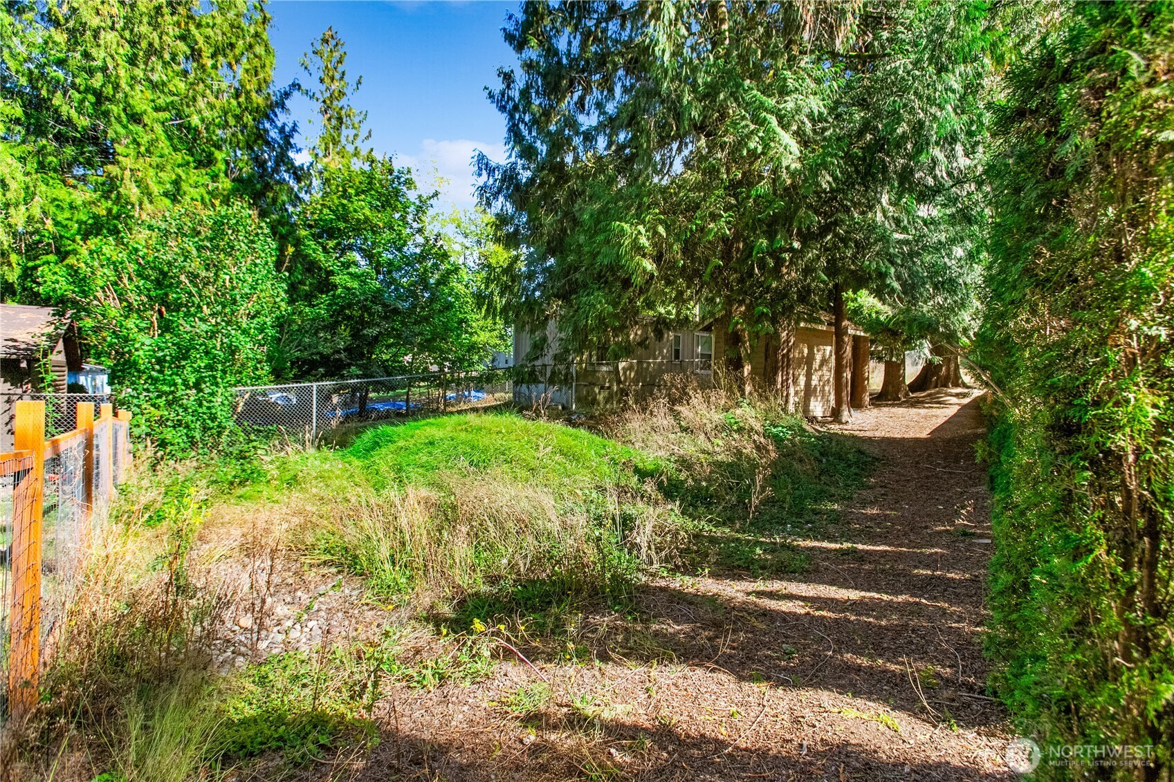 81 E Cedar Grove Lane