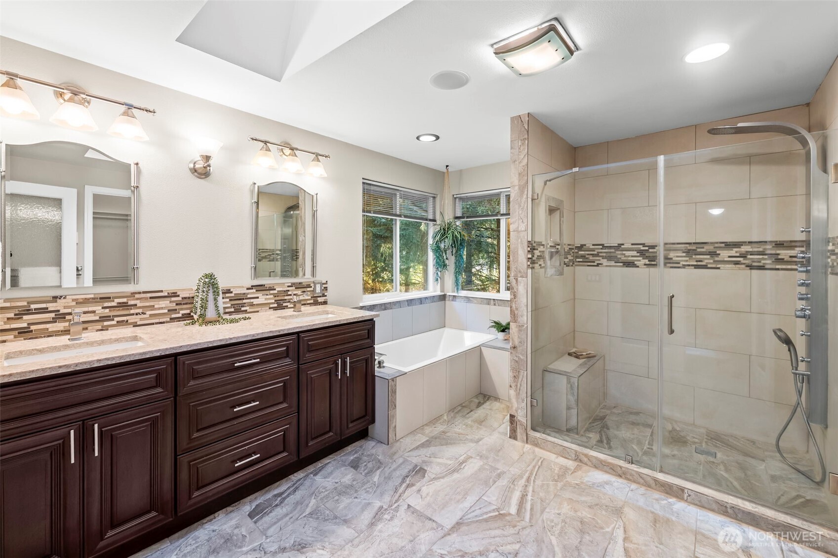 9446 Marlbrook Loop SE