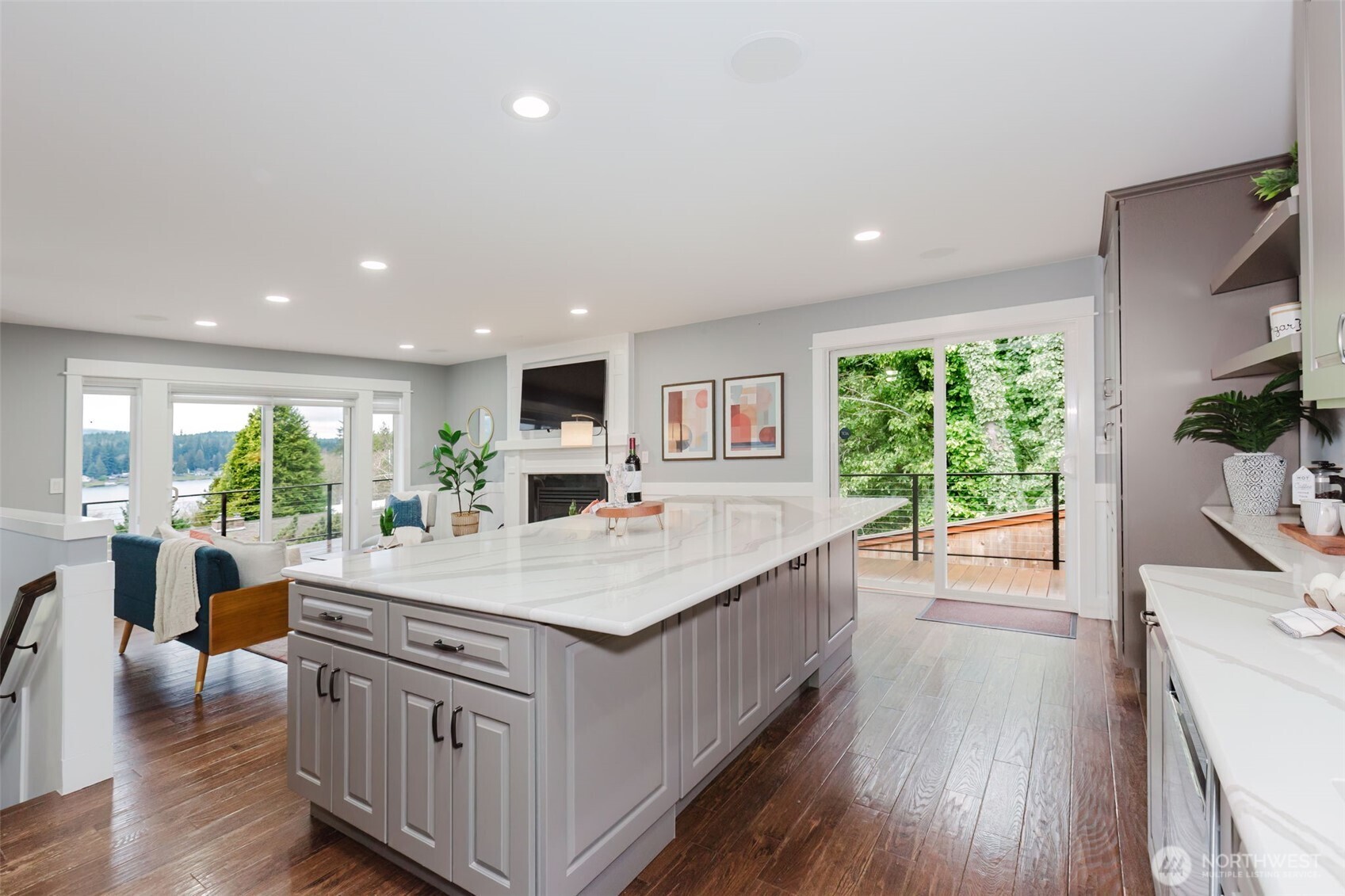 1404 Eastlake Drive