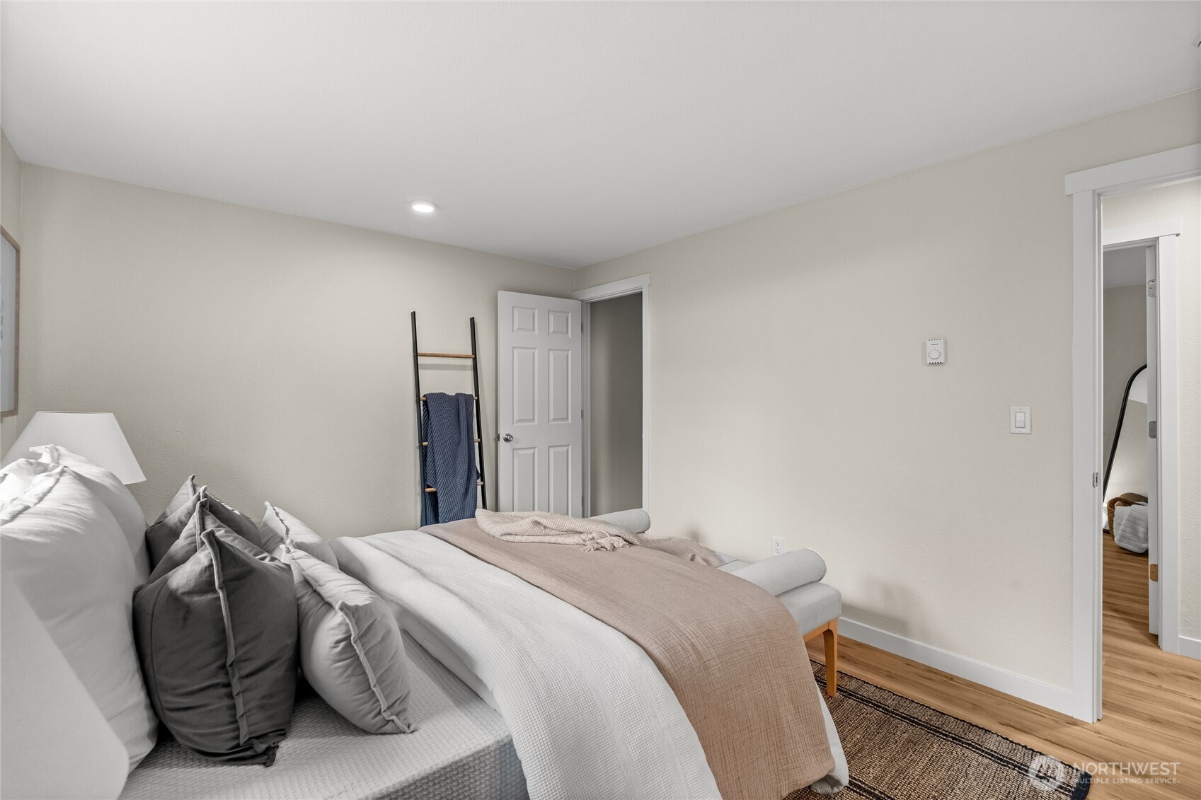 9713 128th Street NW