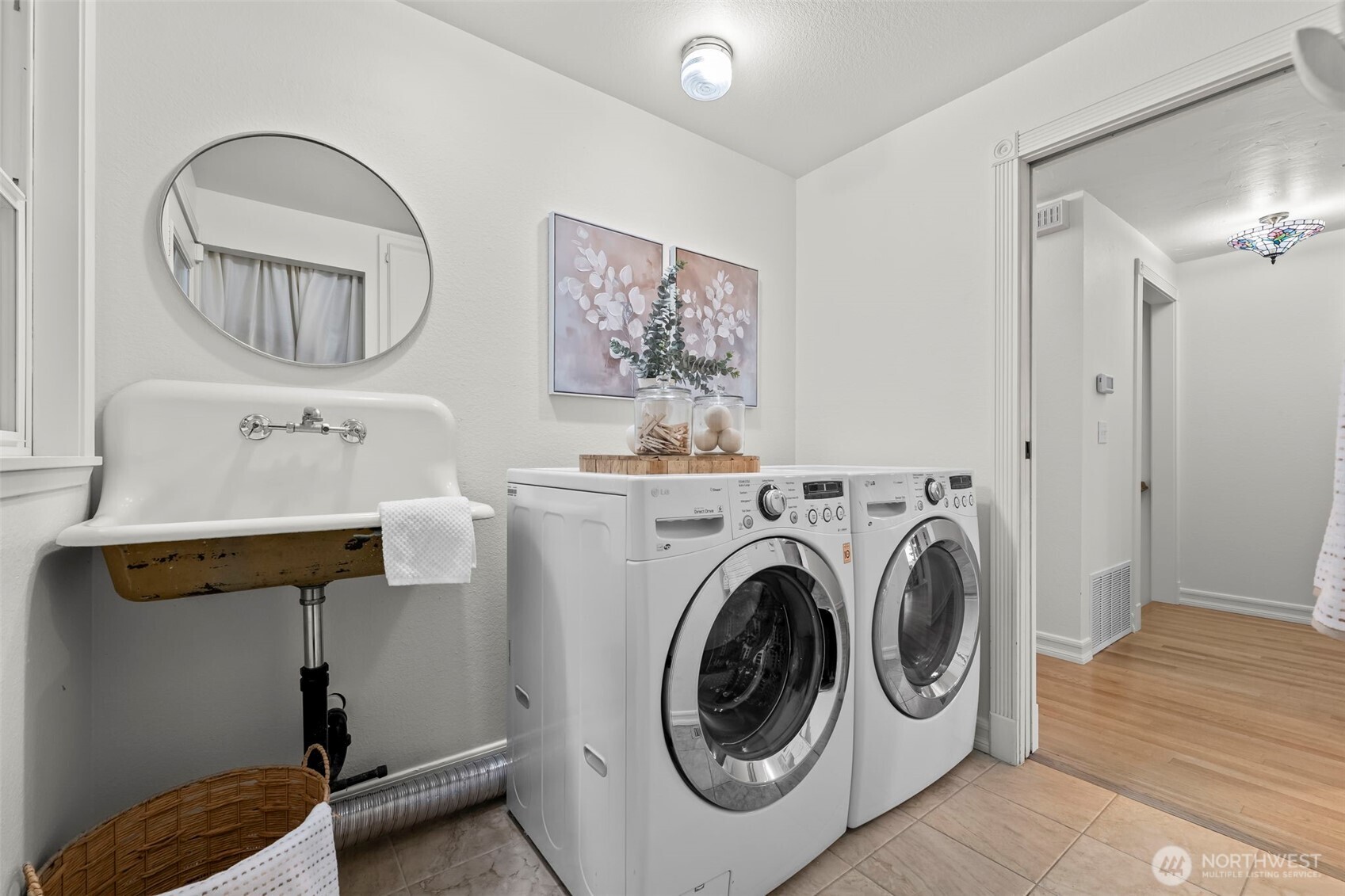 6684 Cromwell Beach Drive NW