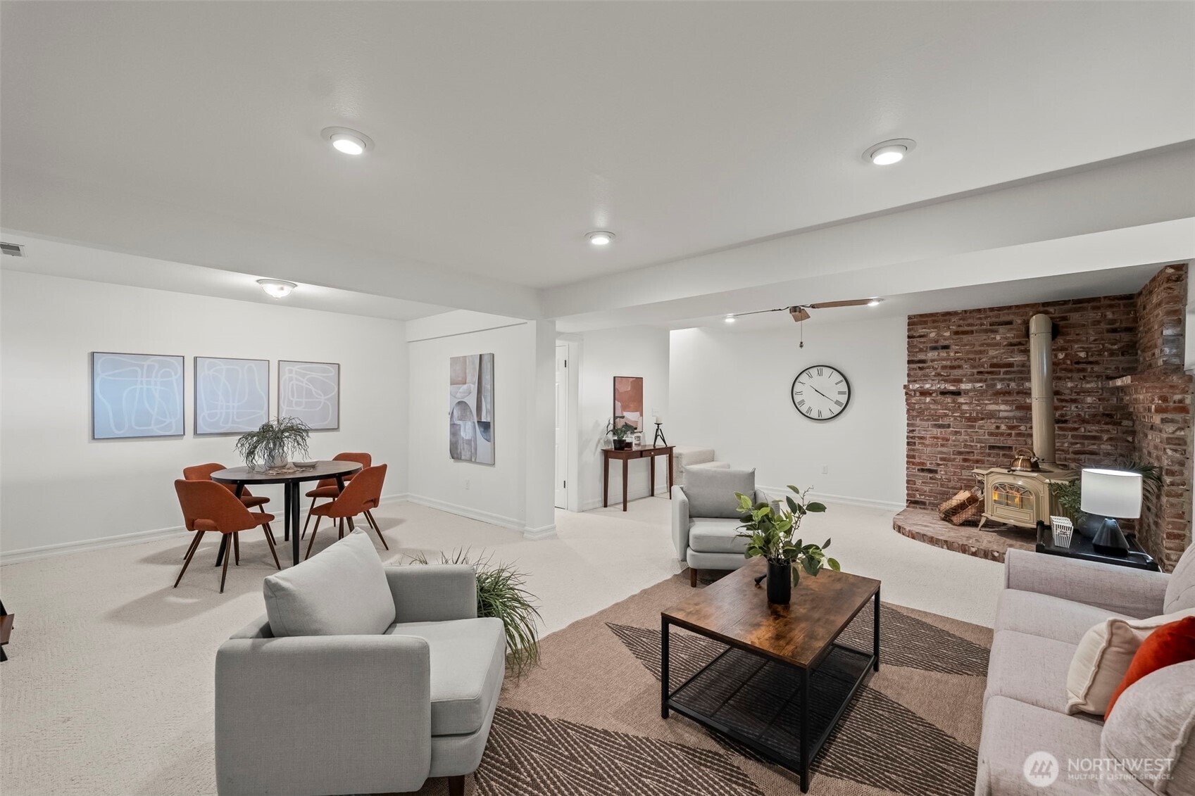 6684 Cromwell Beach Drive NW