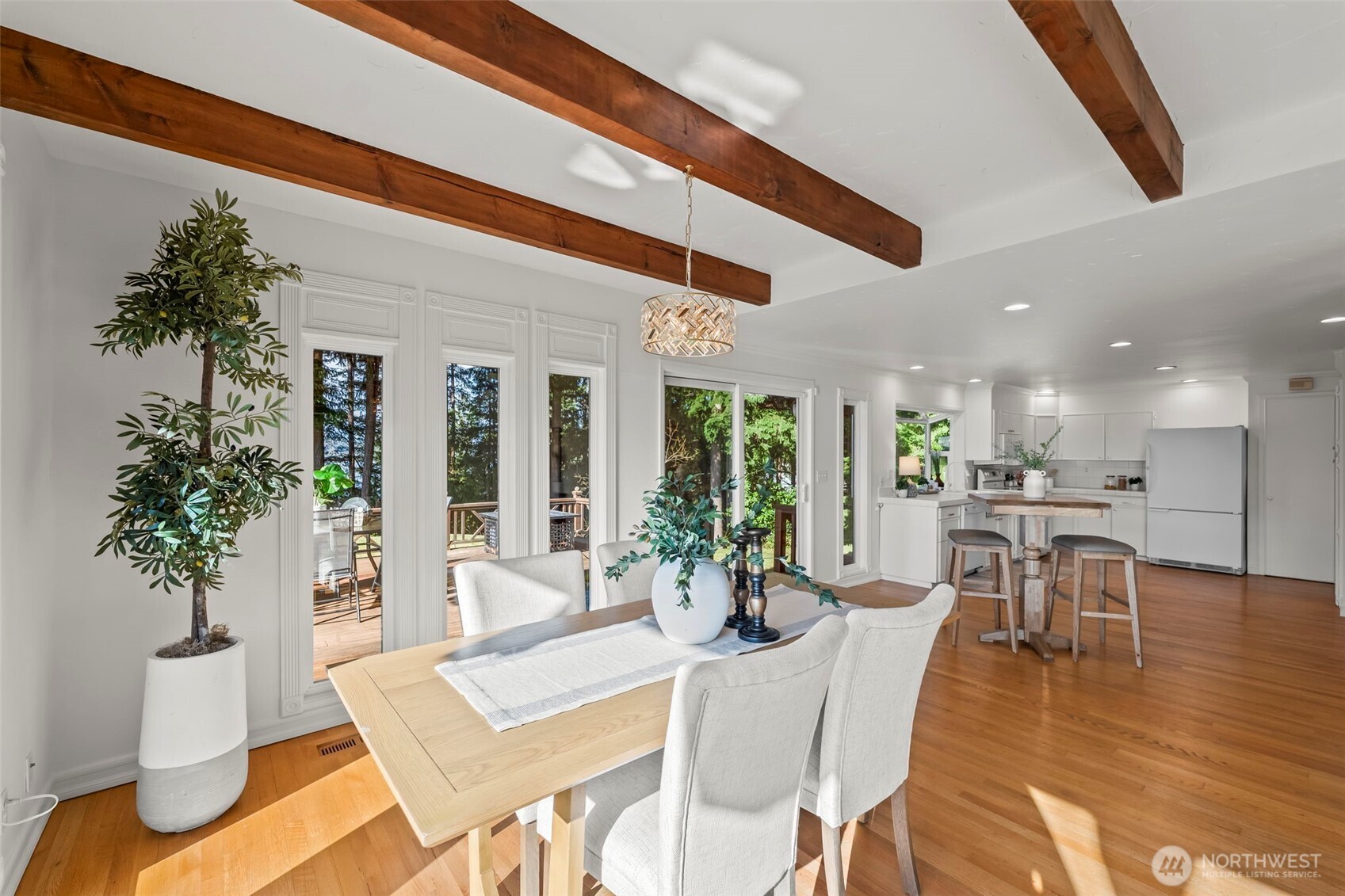 6684 Cromwell Beach Drive NW