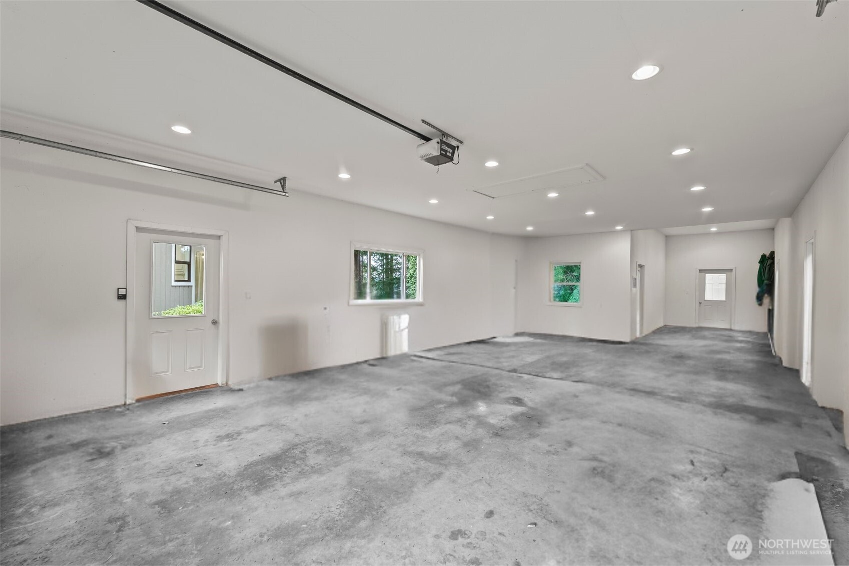 6684 Cromwell Beach Drive NW