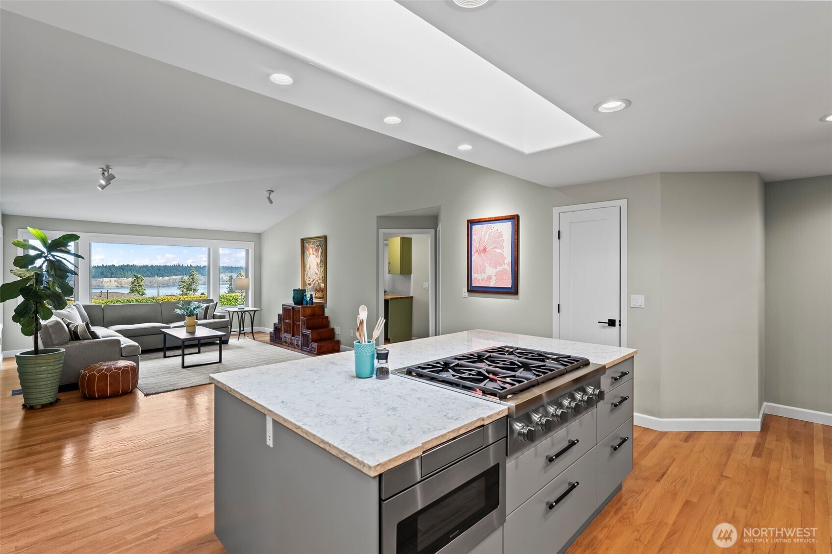 3139 Soundview Court