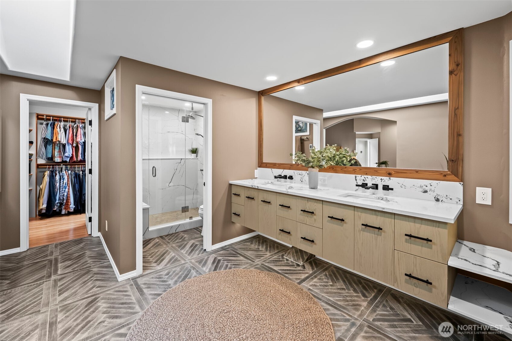 3139 Soundview Court