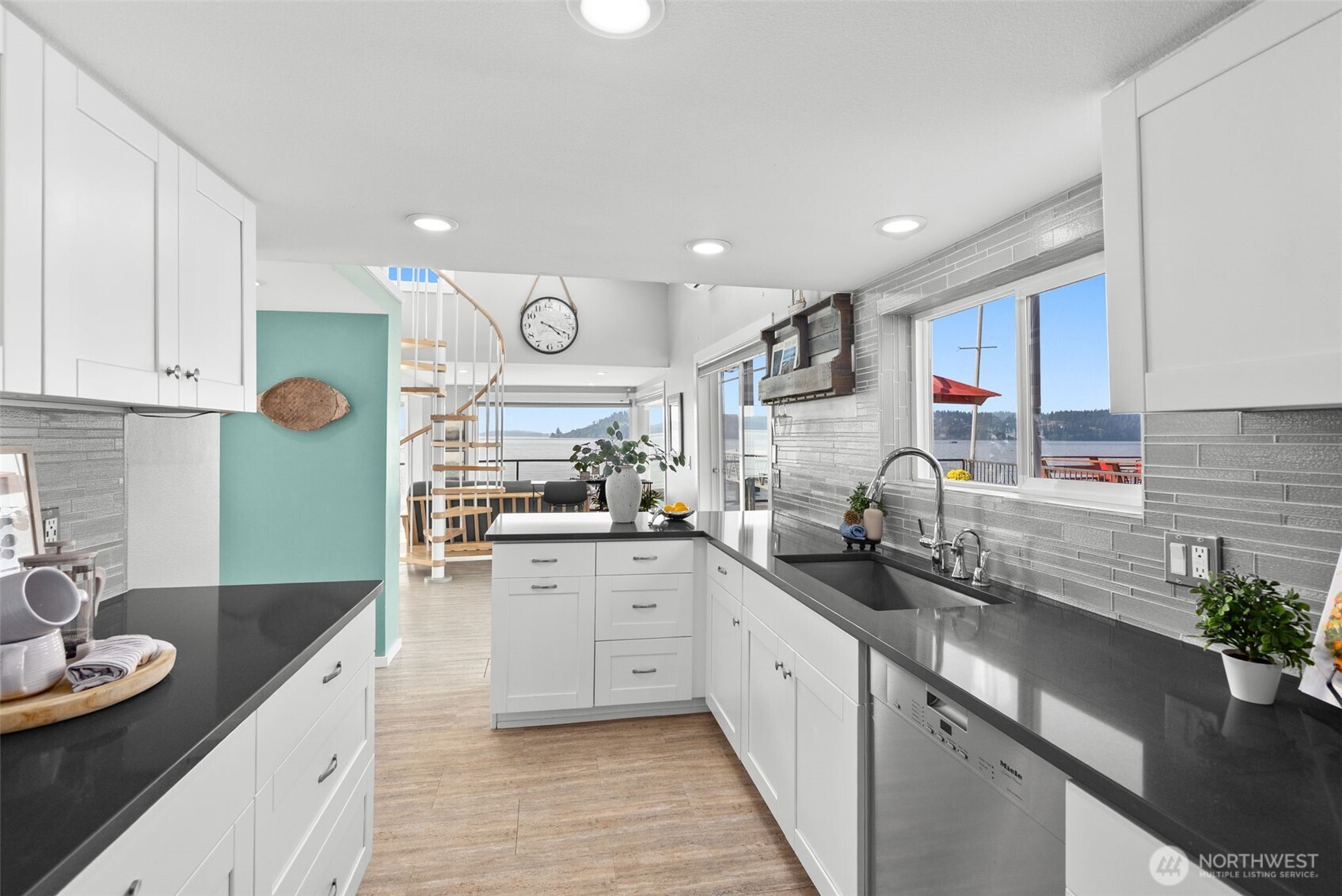 1542 1538 S Wilton Road