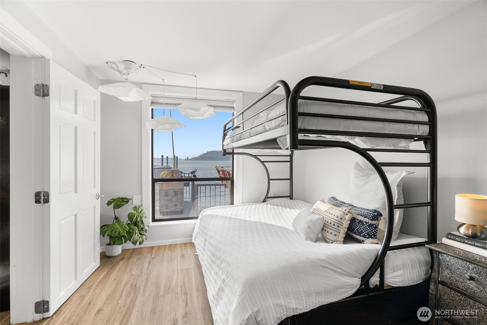 1542 1538 S Wilton Road