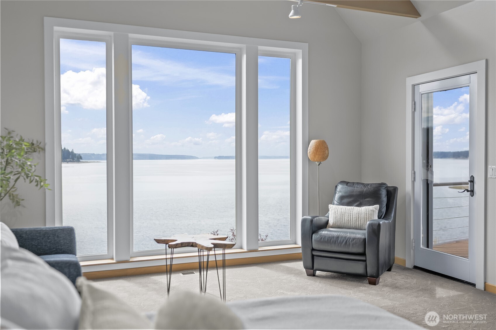 11211 194th Avenue NW