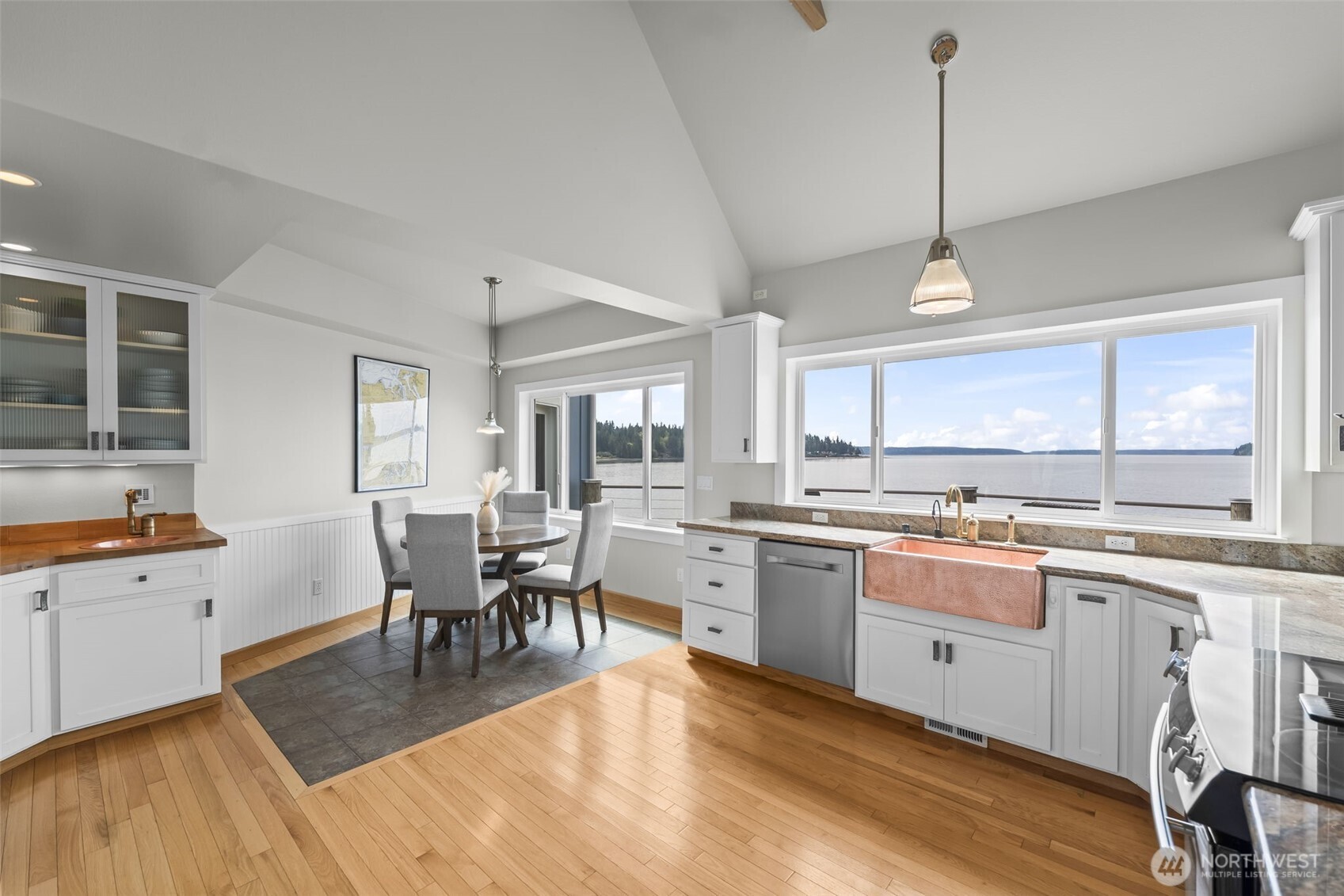 11211 194th Avenue NW