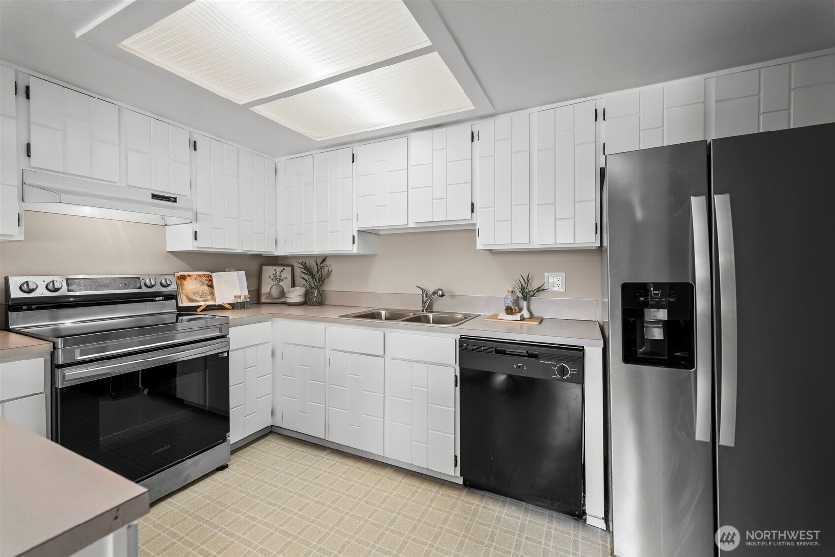 289 296 North Shore Boulevard