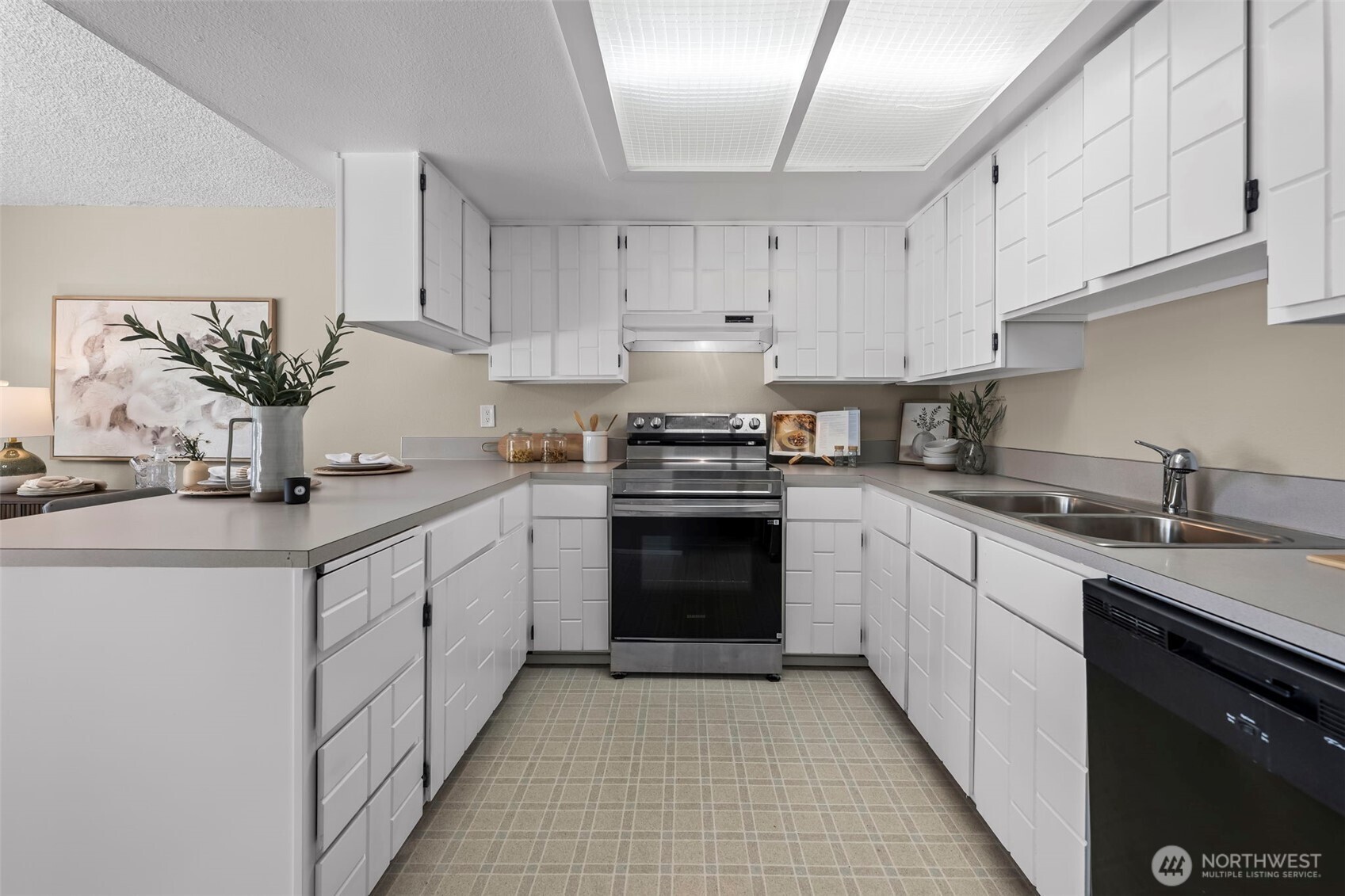 289 296 North Shore Boulevard