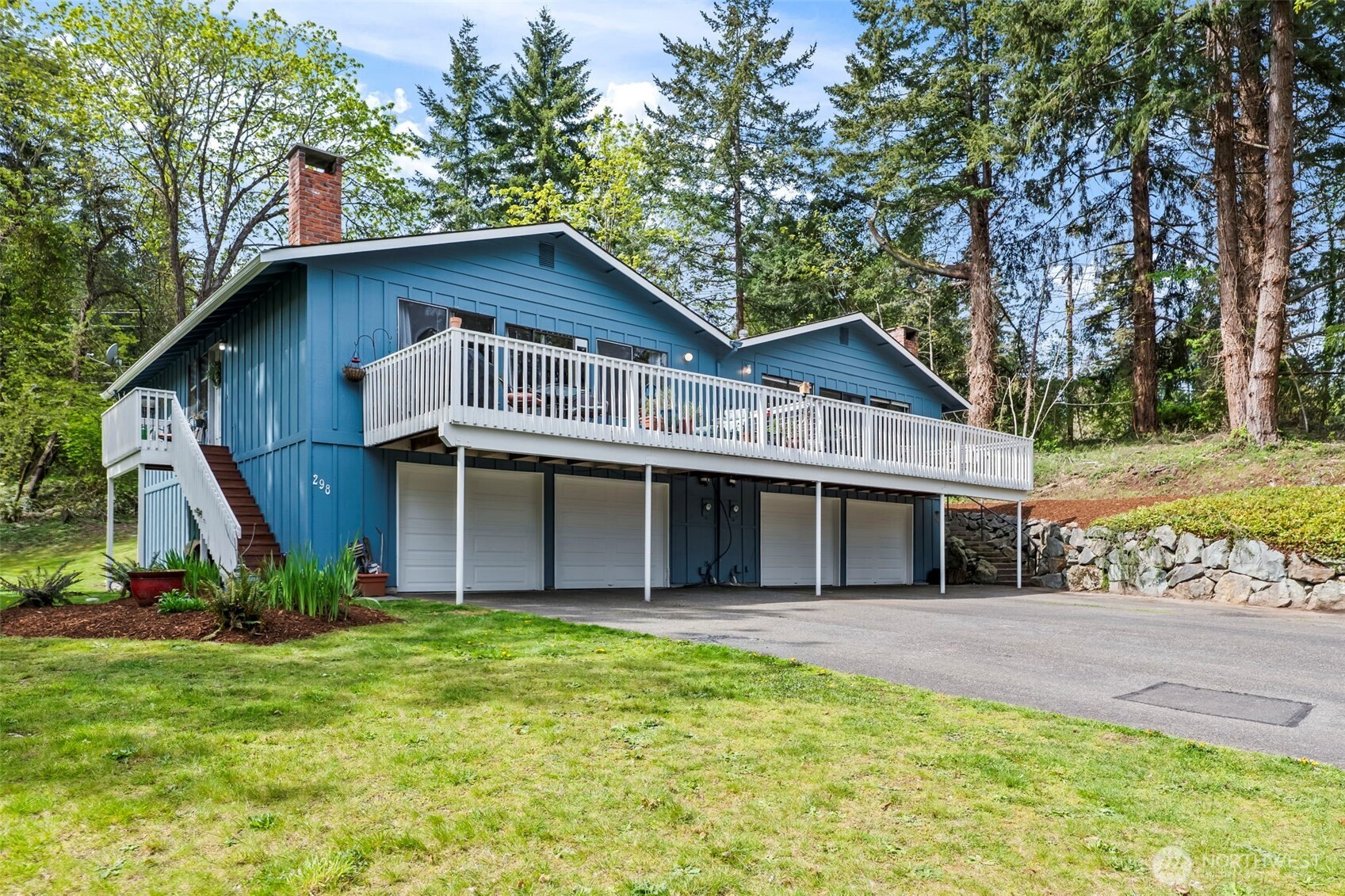 289 296 North Shore Boulevard