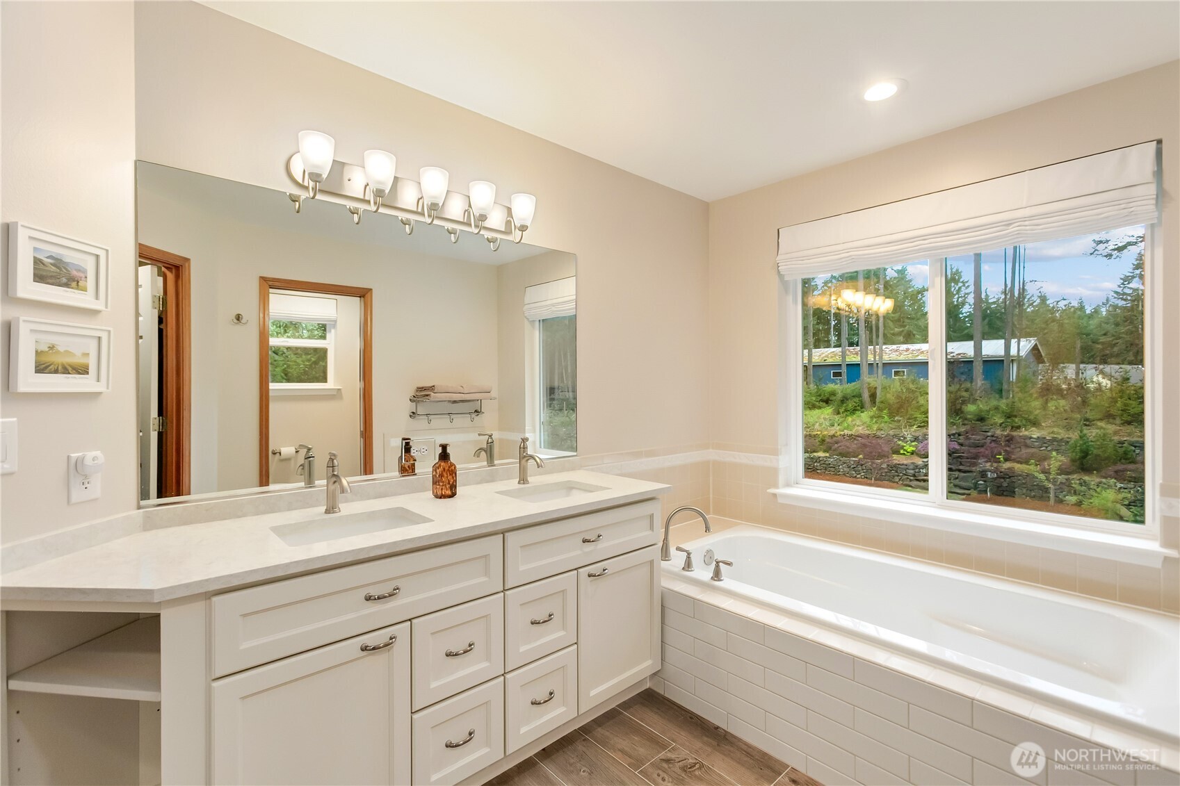 1093 SE St Patrick Court