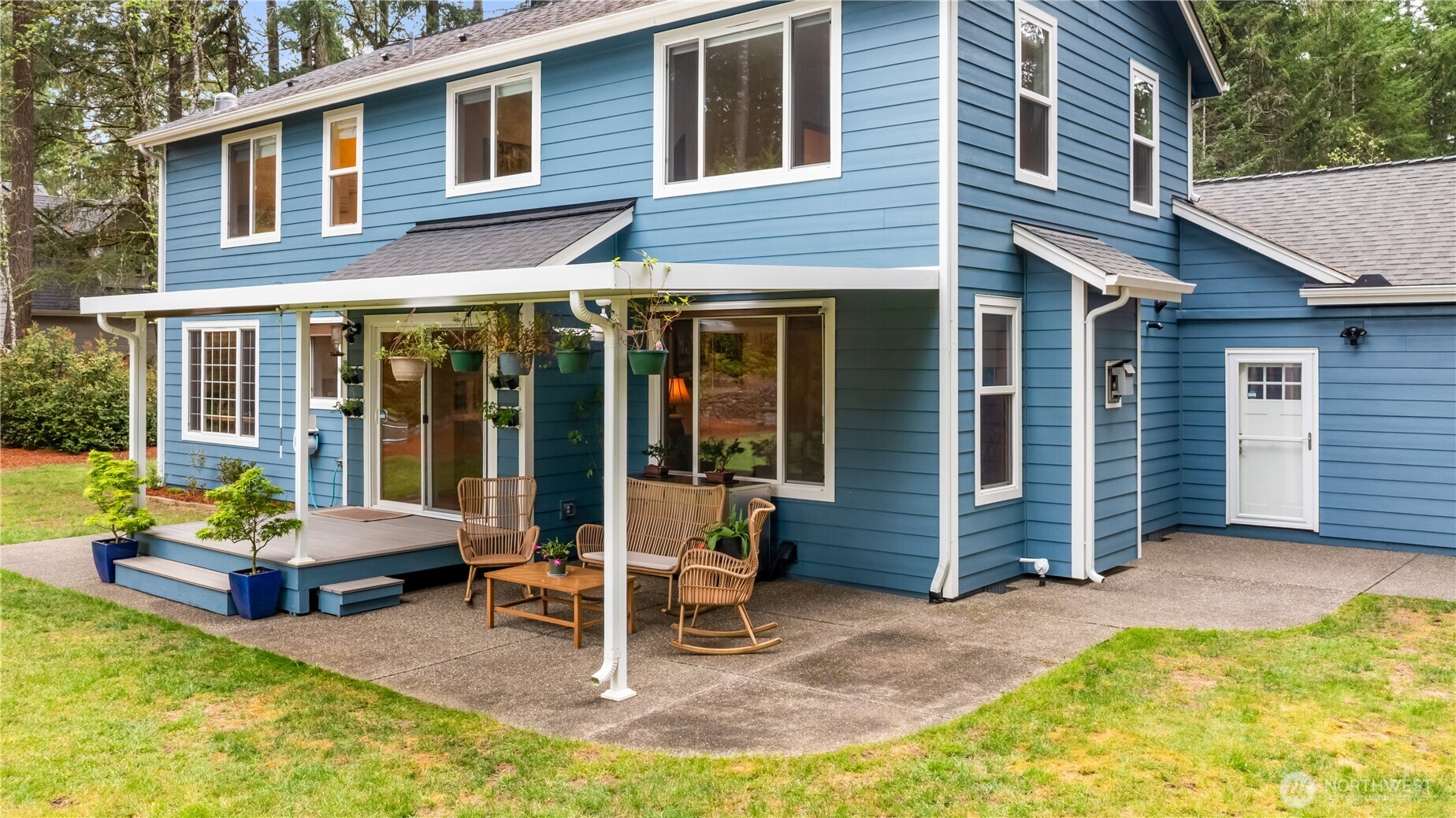 1093 SE St Patrick Court