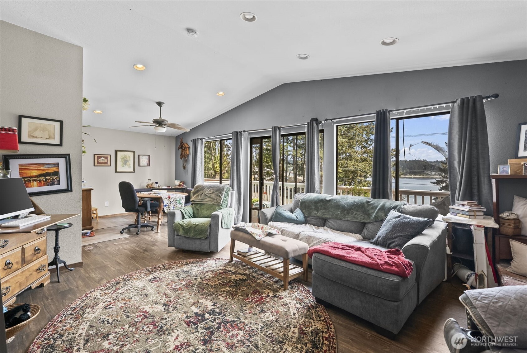 296 298 North Shore Boulevard