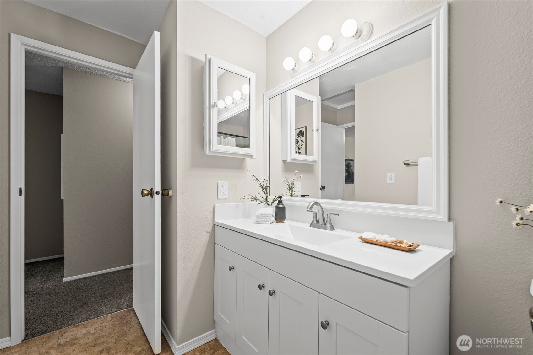 296 298 North Shore Boulevard