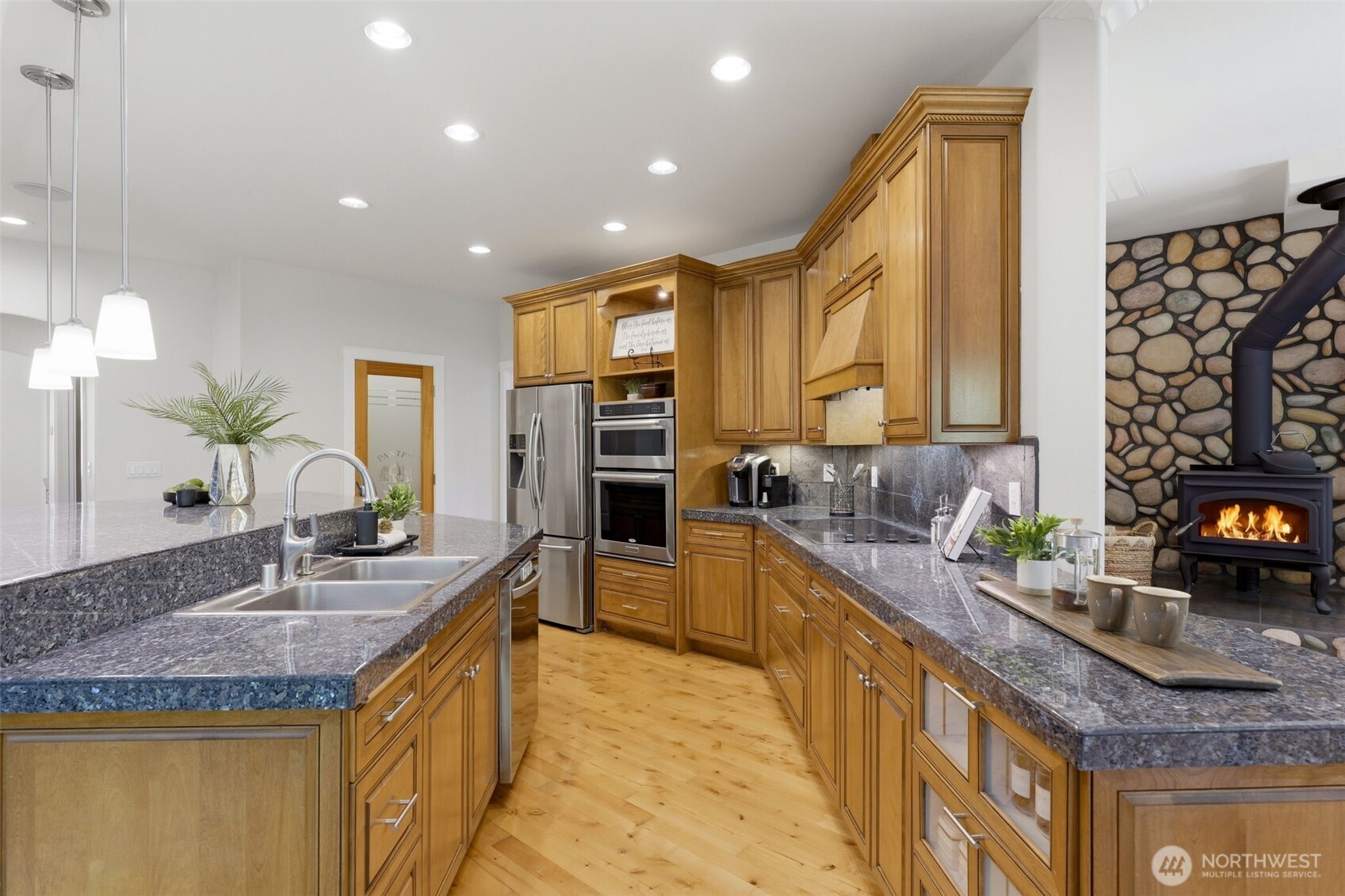 5407 69th Street Ct NW