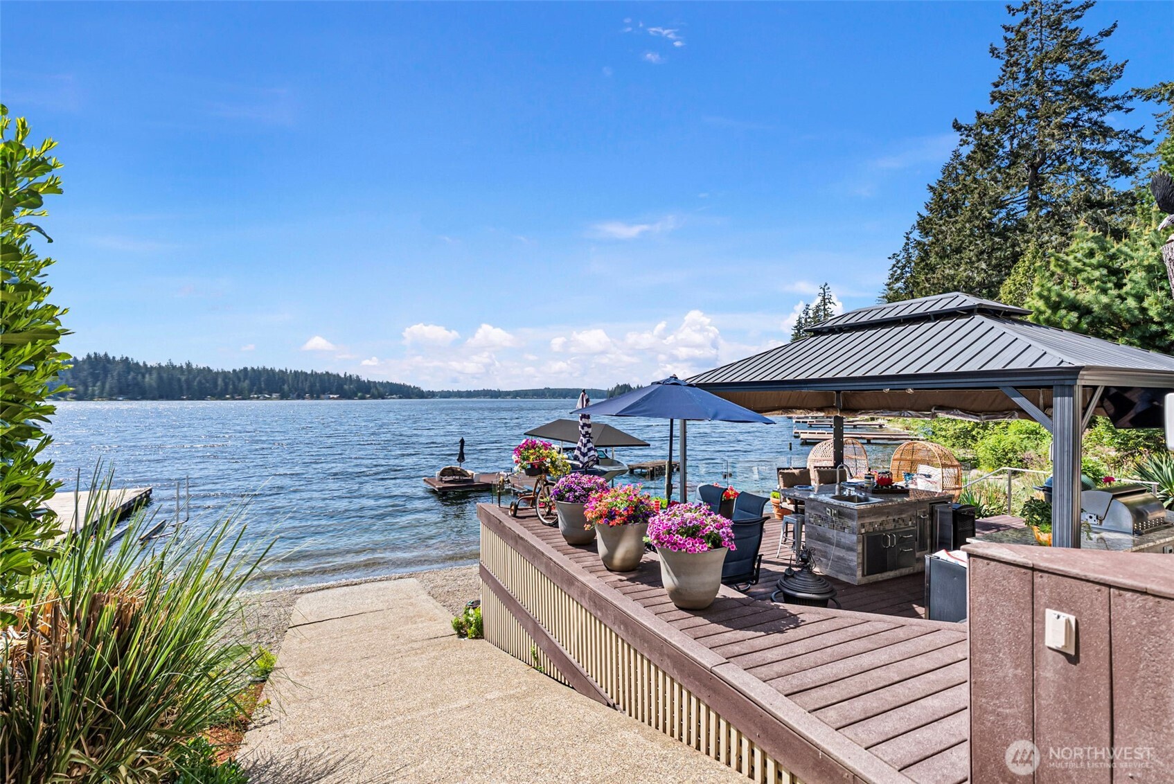 3800 E Mason Lake Drive W