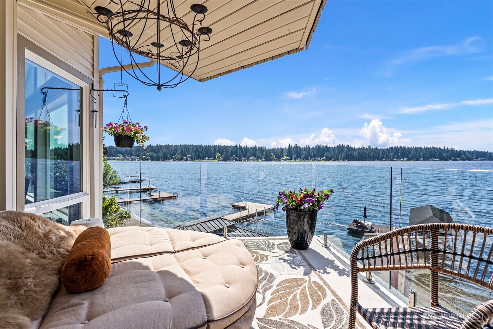 3800 E Mason Lake Drive W