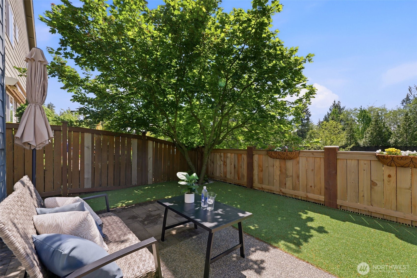 11208 Borgen Loop