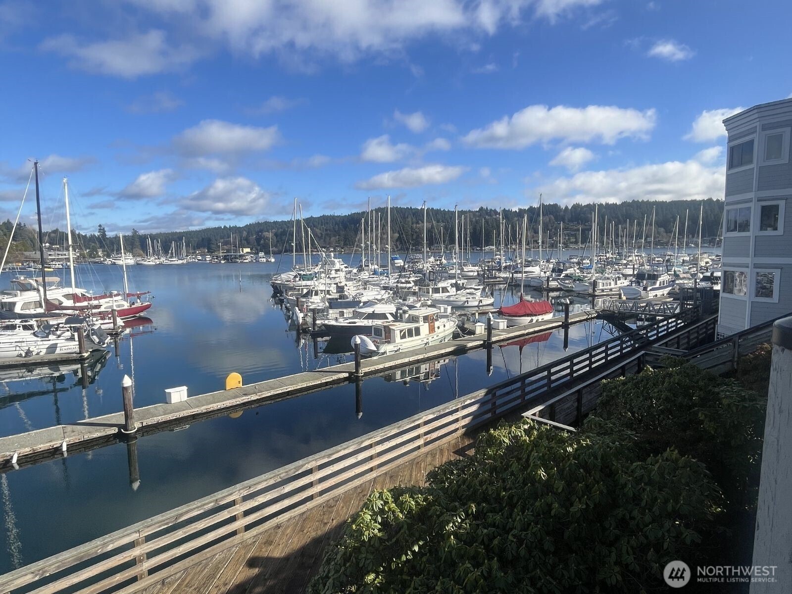 3901 Harborview Drive Unit: B-10