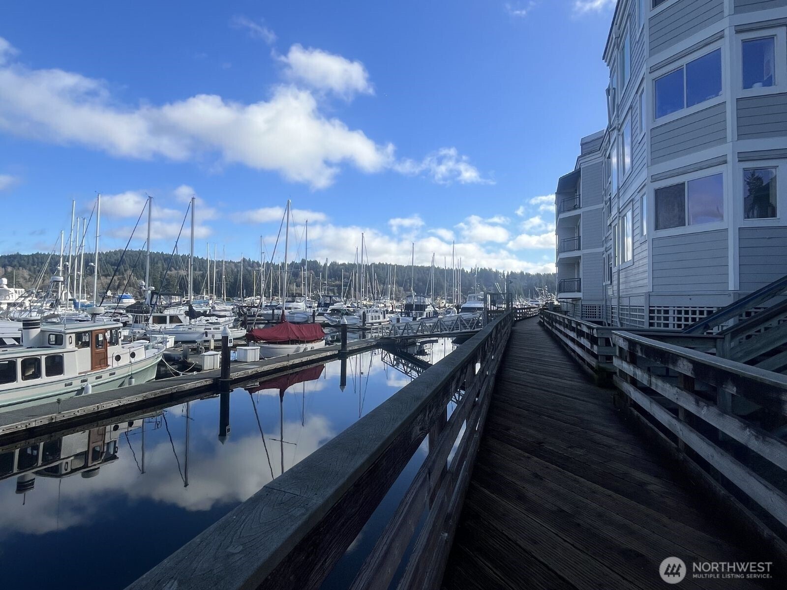 3901 Harborview Drive Unit: B-10