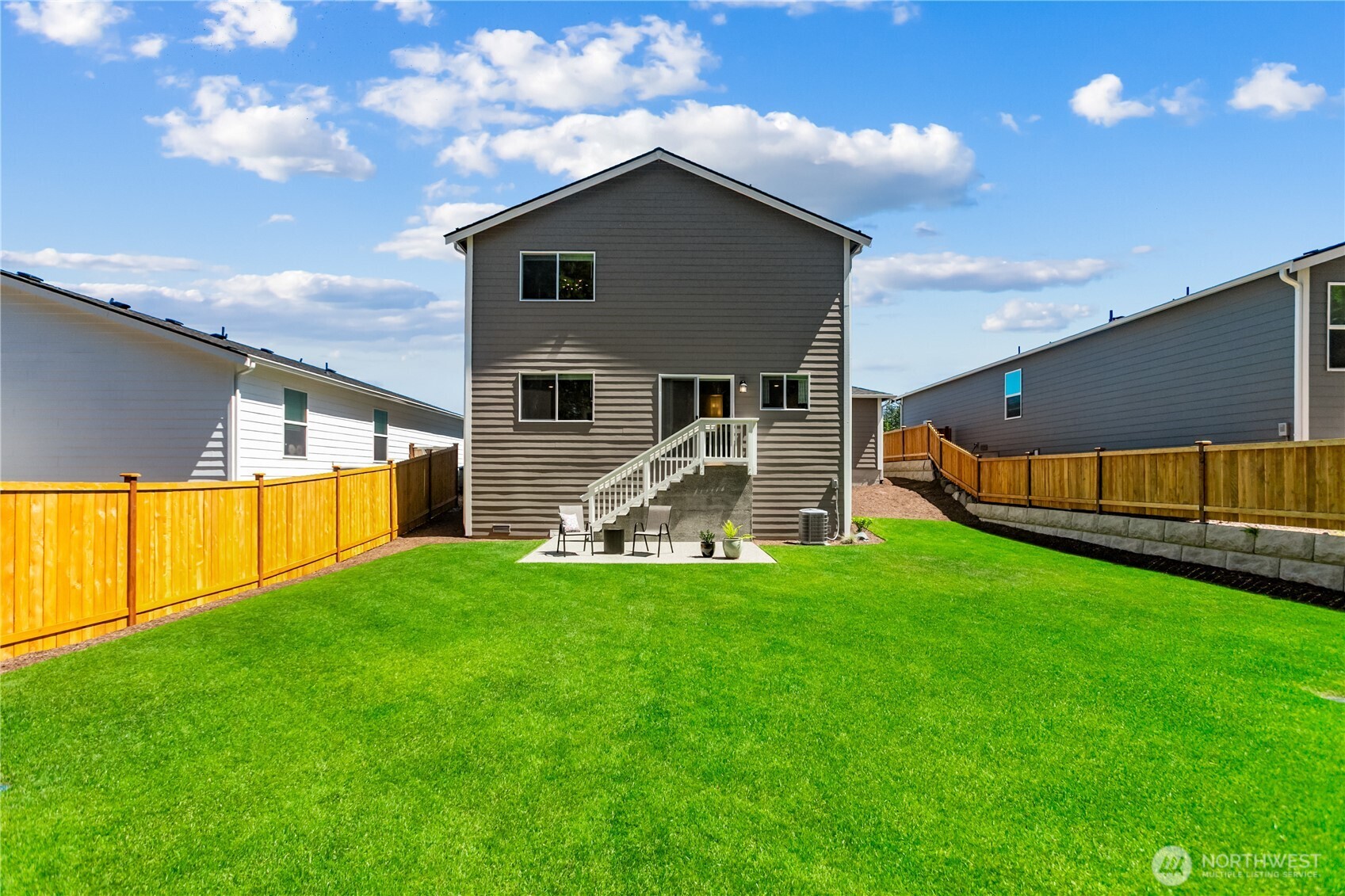 111 NE Ridgetop Crossing