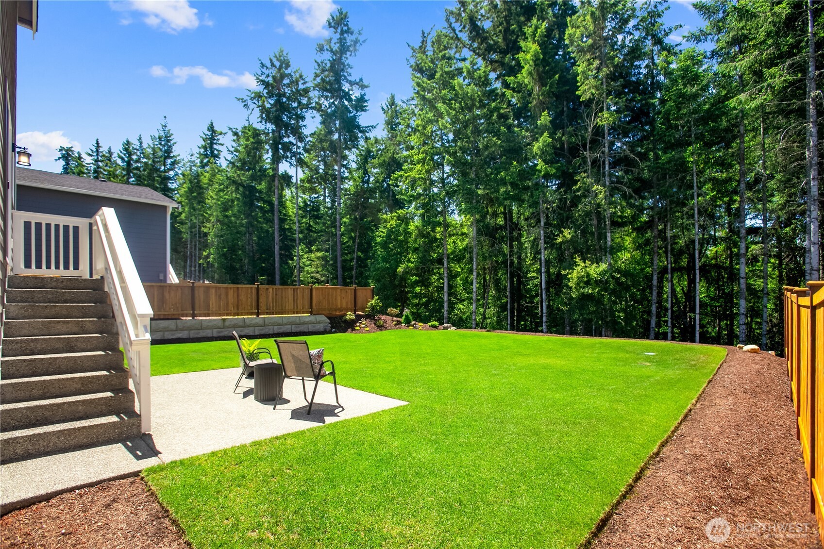 111 NE Ridgetop Crossing