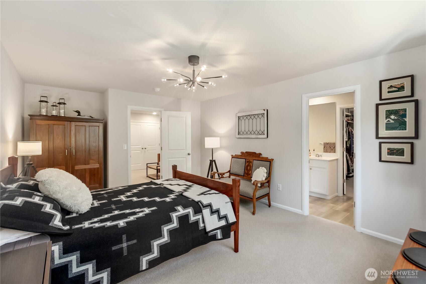 111 NE Ridgetop Crossing