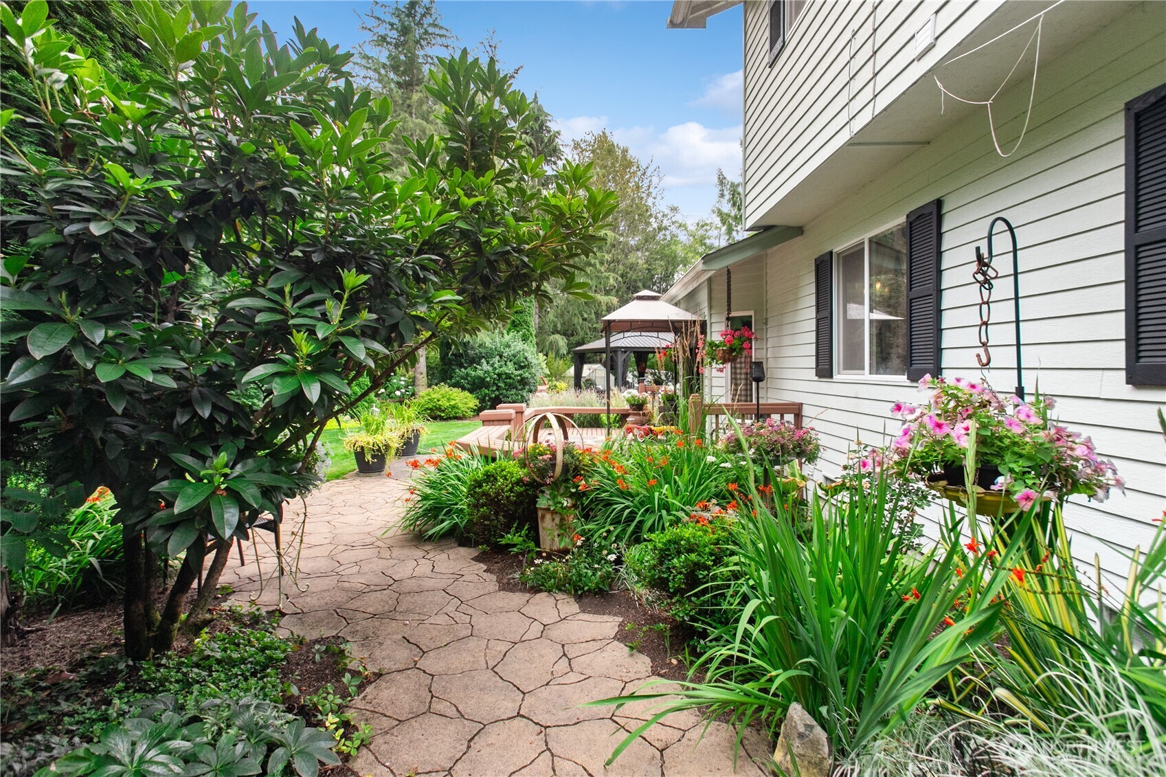 1863 Connery Lane E