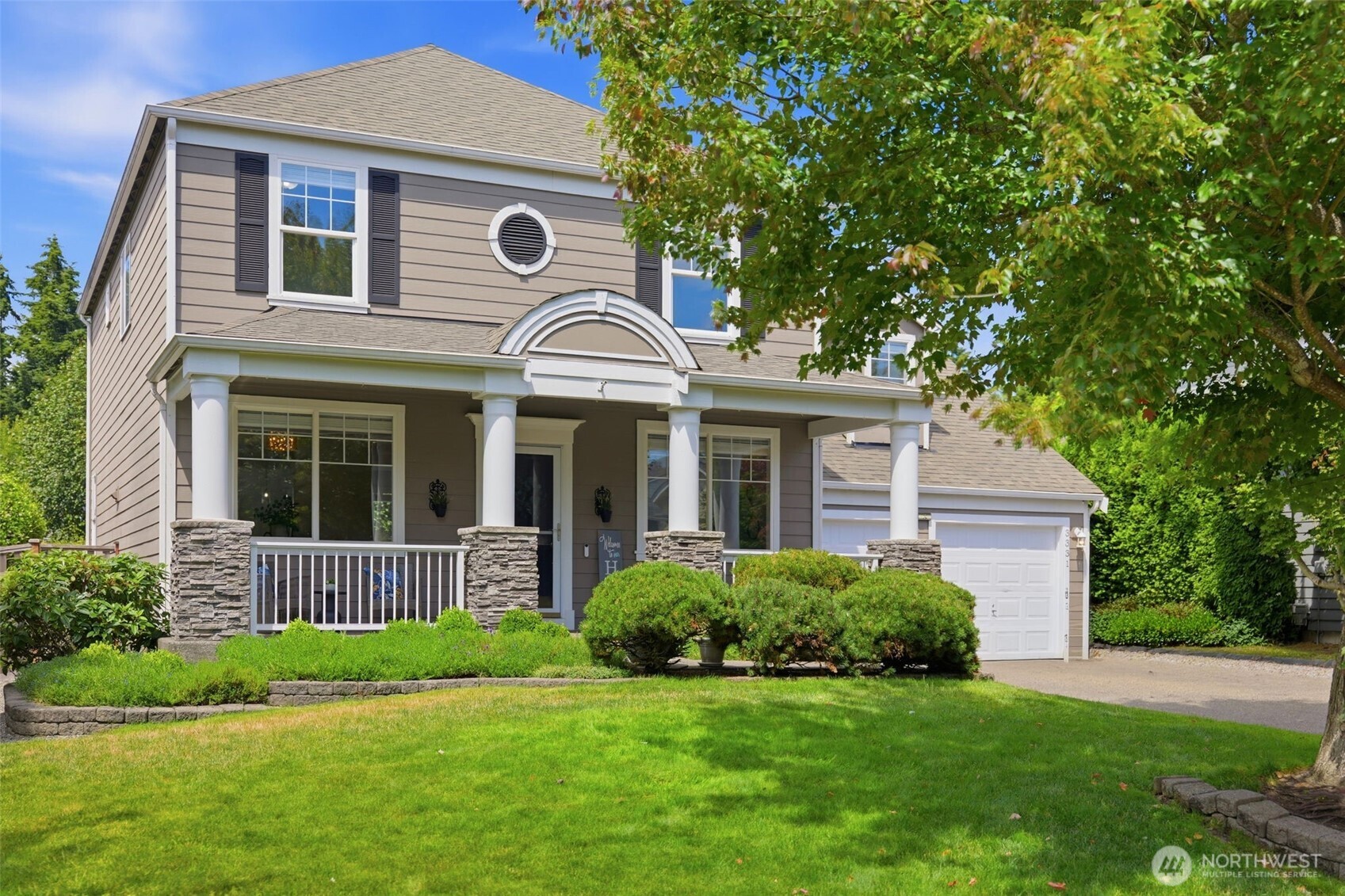 3331 Laurelwood Circle NE