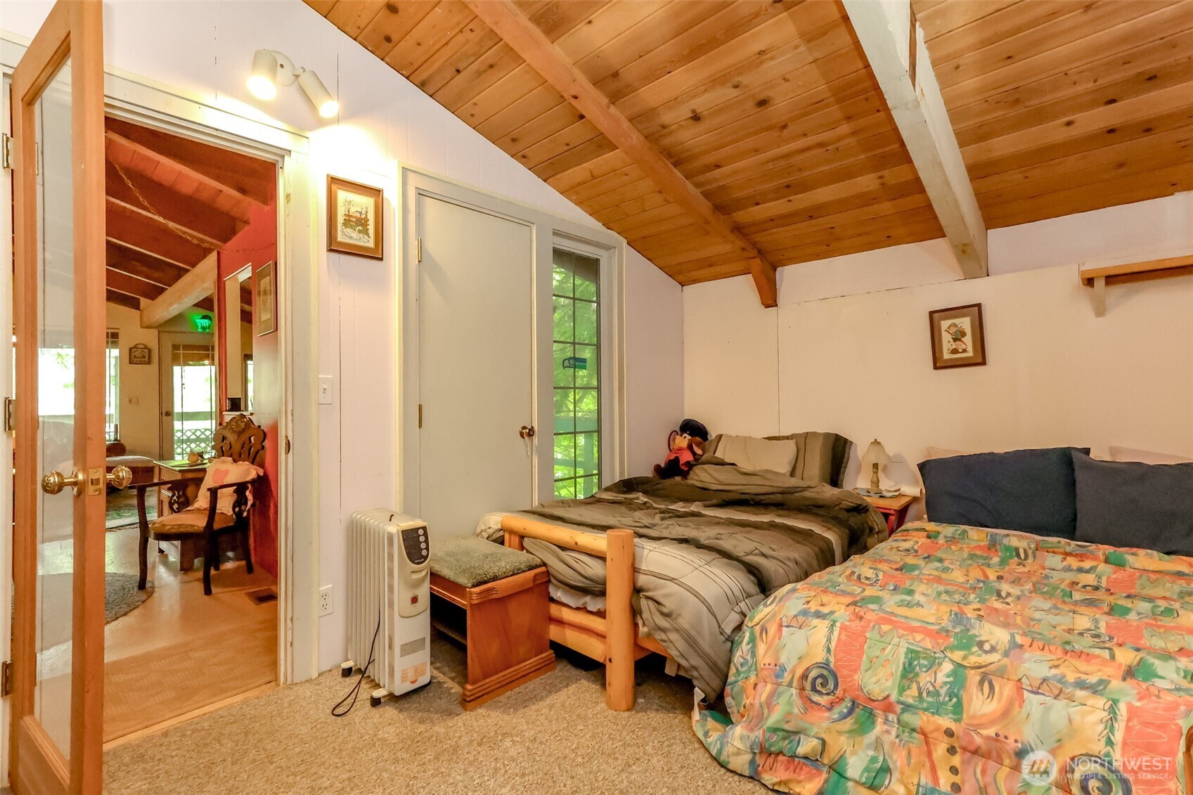 20 N Lakefront Loop