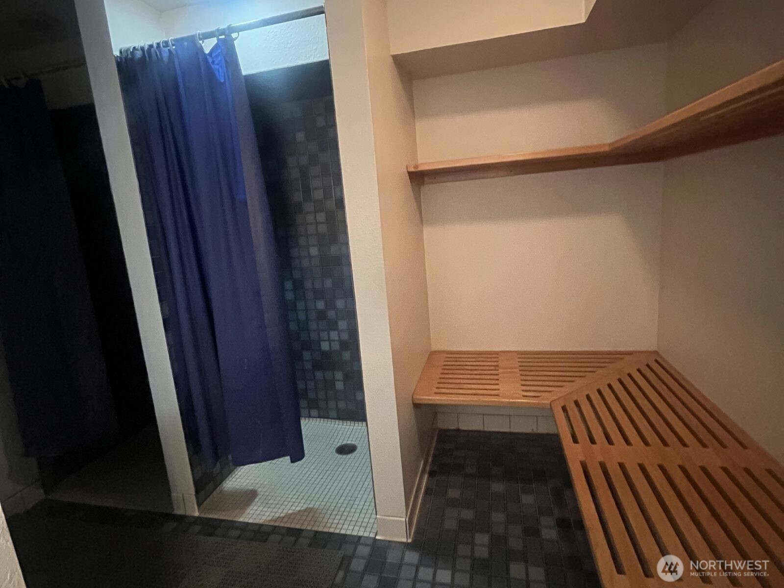 3901 Harborview Drive Unit: B25